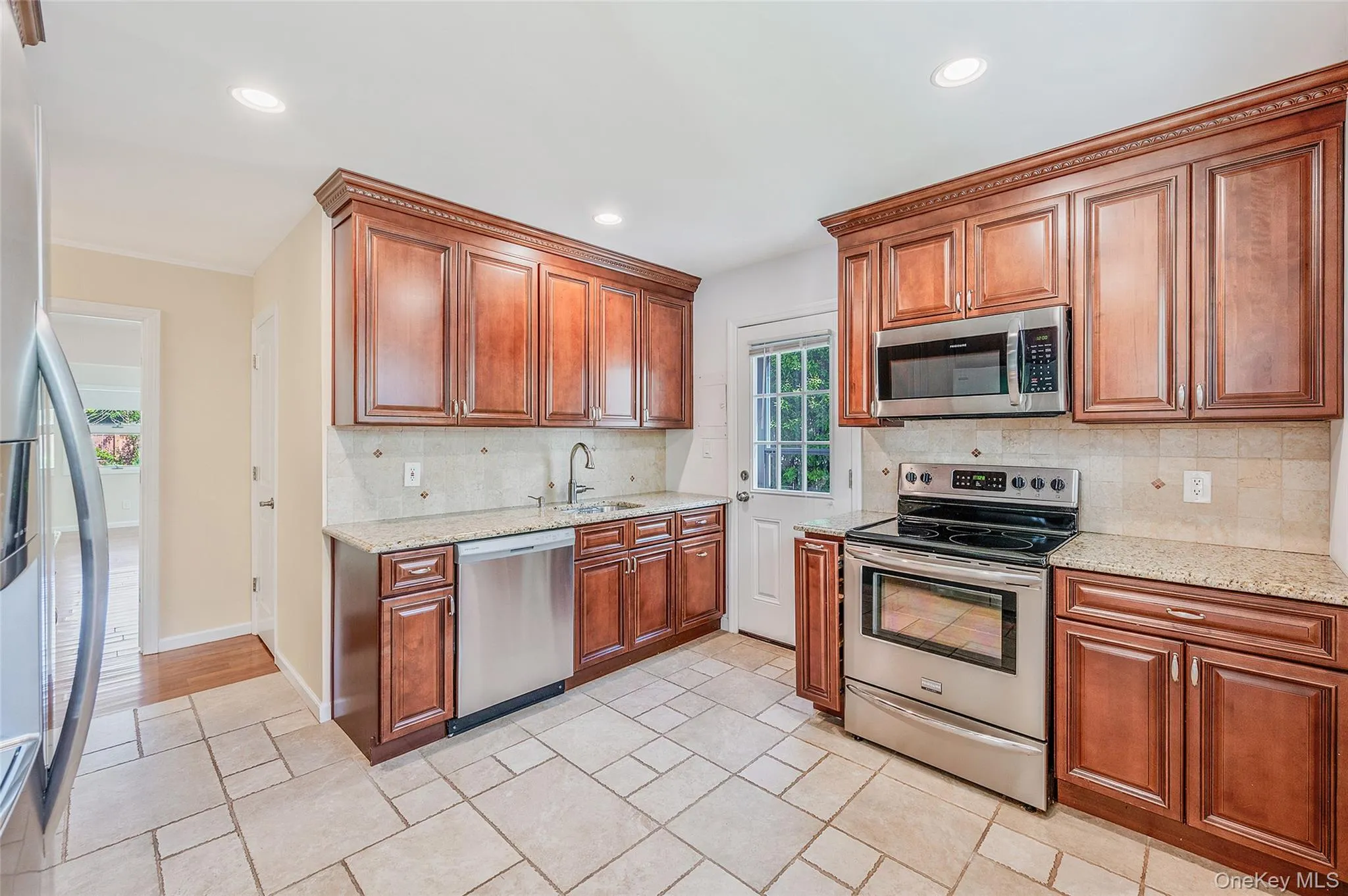 6 Arizona Avenue, Oyster Bay, NY, 3 Bedrooms Bedrooms, 6 Rooms Rooms,1 BathroomBathrooms,Residential,For Rent,Arizona,0,999850 6 Arizona Avenue, Oyster Bay, NY, 3 Bedrooms Bedrooms, 6 Rooms Rooms,1 BathroomBathrooms,Residential,For Rent,Arizona,0,999850
