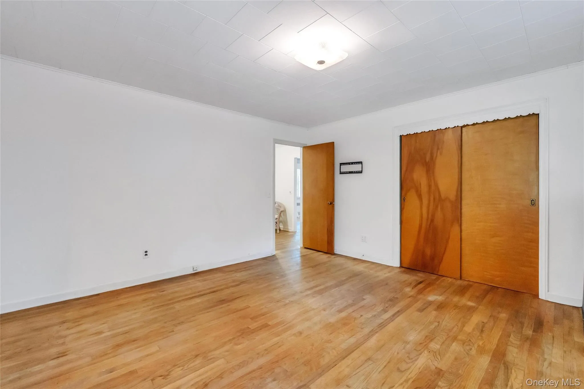 62 Squires Avenue, Southampton, NY, 2 Bedrooms Bedrooms, 6 Rooms Rooms,1 BathroomBathrooms,Residential,For Rent,Squires,0,999857 62 Squires Avenue, Southampton, NY, 2 Bedrooms Bedrooms, 6 Rooms Rooms,1 BathroomBathrooms,Residential,For Rent,Squires,0,999857