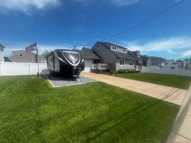 101 Buena Vista Boulevard, Babylon, NY, 3 Bedrooms Bedrooms, 5 Rooms Rooms,2 BathroomsBathrooms,Residential,For Rent,Buena Vista,0,999861 101 Buena Vista Boulevard, Babylon, NY, 3 Bedrooms Bedrooms, 5 Rooms Rooms,2 BathroomsBathrooms,Residential,For Rent,Buena Vista,0,999861