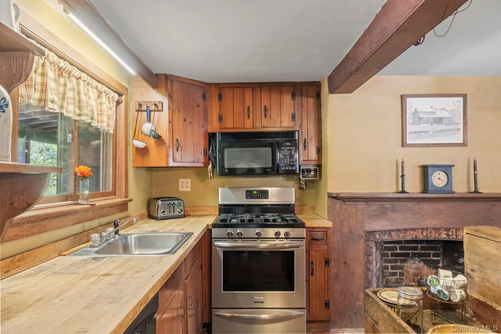 2056 State Route 17K, Crawford, NY, 6 Bedrooms Bedrooms, 6 Rooms Rooms,2 BathroomsBathrooms,Residential Sale,For Rent,State Route 17K,0,999867 2056 State Route 17K, Crawford, NY, 6 Bedrooms Bedrooms, 6 Rooms Rooms,2 BathroomsBathrooms,Residential Sale,For Rent,State Route 17K,0,999867