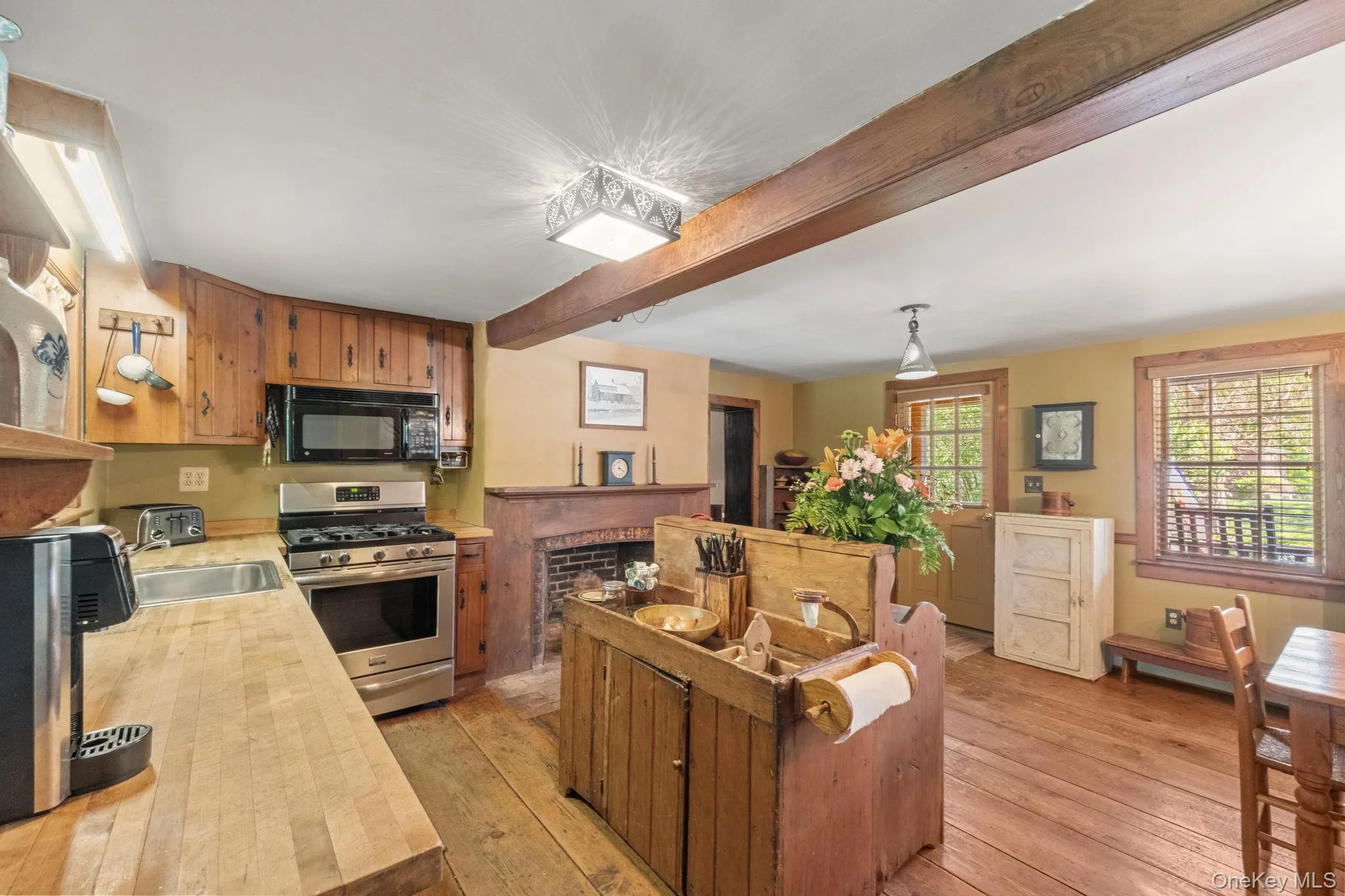 2056 State Route 17K, Crawford, NY, 6 Bedrooms Bedrooms, 6 Rooms Rooms,2 BathroomsBathrooms,Residential Sale,For Rent,State Route 17K,0,999867 2056 State Route 17K, Crawford, NY, 6 Bedrooms Bedrooms, 6 Rooms Rooms,2 BathroomsBathrooms,Residential Sale,For Rent,State Route 17K,0,999867