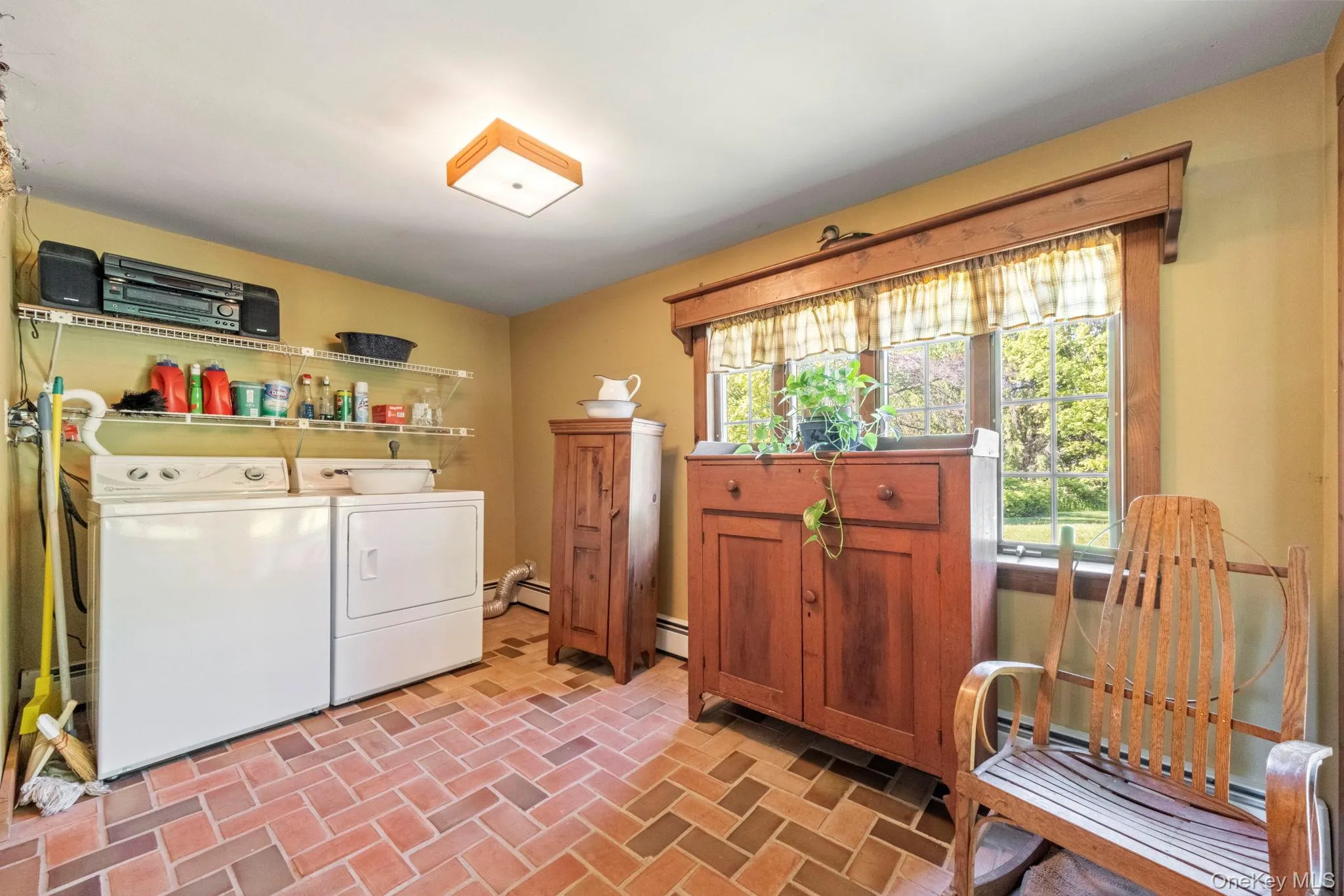2056 State Route 17K, Crawford, NY, 6 Bedrooms Bedrooms, 6 Rooms Rooms,2 BathroomsBathrooms,Residential Sale,For Rent,State Route 17K,0,999867 2056 State Route 17K, Crawford, NY, 6 Bedrooms Bedrooms, 6 Rooms Rooms,2 BathroomsBathrooms,Residential Sale,For Rent,State Route 17K,0,999867