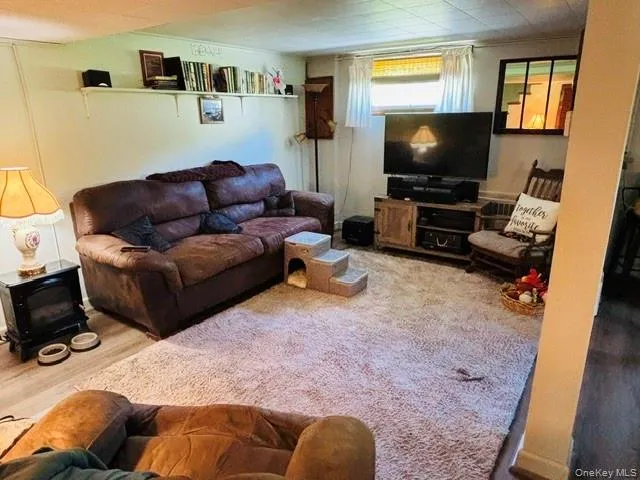 211 Sigler Road, Gallatin, NY, 3 Bedrooms Bedrooms, 8 Rooms Rooms,1 BathroomBathrooms,Residential,For Rent,Sigler,0,999870 211 Sigler Road, Gallatin, NY, 3 Bedrooms Bedrooms, 8 Rooms Rooms,1 BathroomBathrooms,Residential,For Rent,Sigler,0,999870