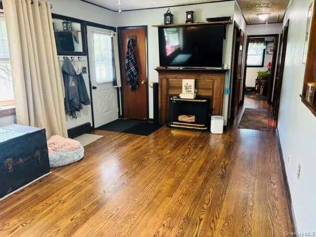 211 Sigler Road, Gallatin, NY, 3 Bedrooms Bedrooms, 8 Rooms Rooms,1 BathroomBathrooms,Residential,For Rent,Sigler,0,999870 211 Sigler Road, Gallatin, NY, 3 Bedrooms Bedrooms, 8 Rooms Rooms,1 BathroomBathrooms,Residential,For Rent,Sigler,0,999870