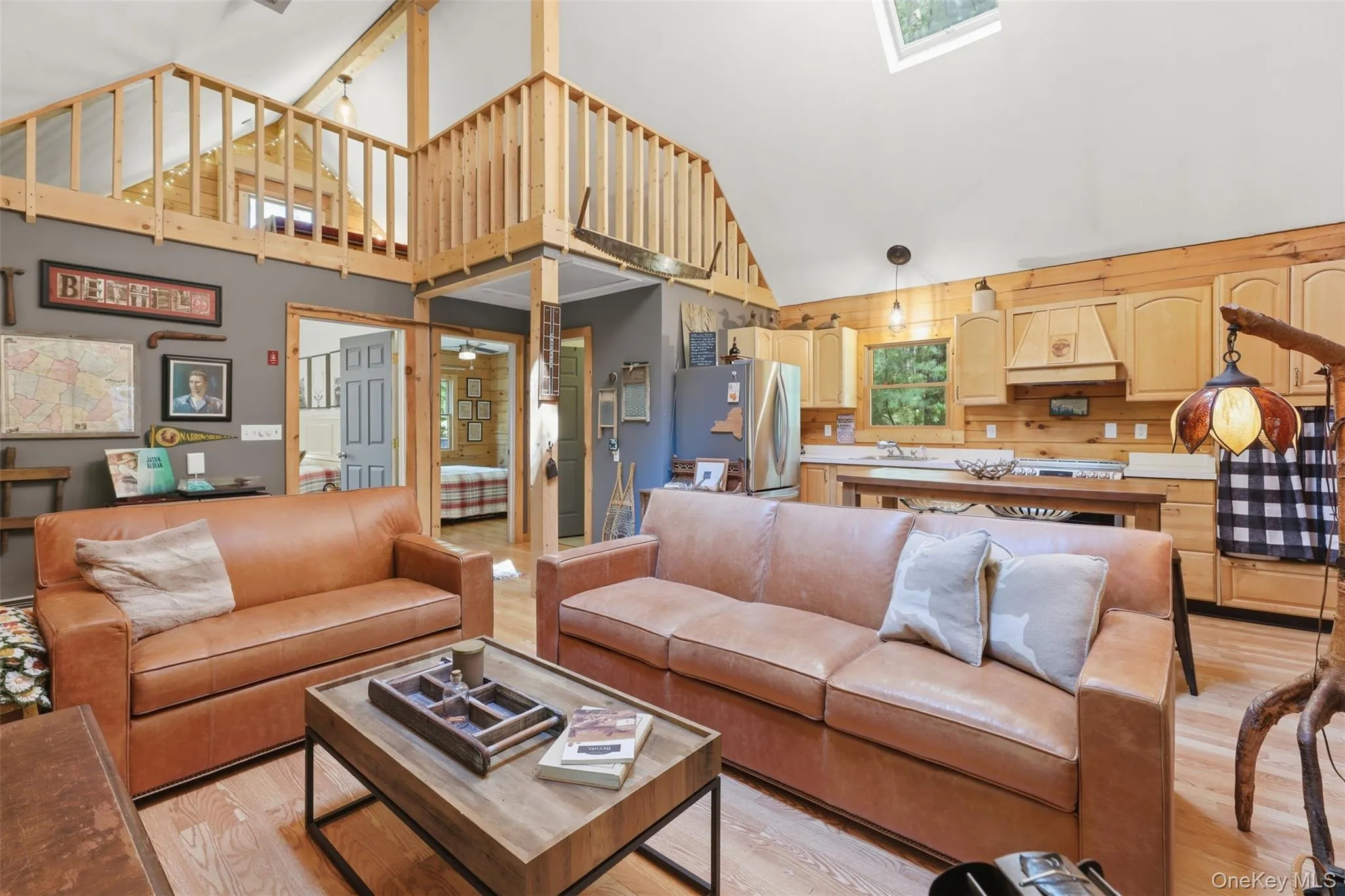 Bright, open and airy Bright, open and airy