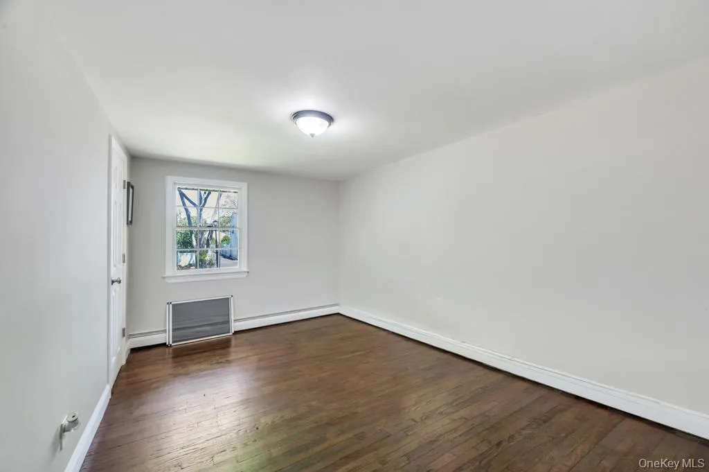 56 Hurtin Street, Brookhaven, NY, 5 Bedrooms Bedrooms, 8 Rooms Rooms,2 BathroomsBathrooms,Residential,For Rent,Hurtin,0,999875 56 Hurtin Street, Brookhaven, NY, 5 Bedrooms Bedrooms, 8 Rooms Rooms,2 BathroomsBathrooms,Residential,For Rent,Hurtin,0,999875