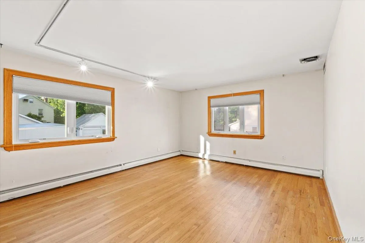 3 Franklin Road, North Hempstead, NY, 5 Bedrooms Bedrooms, 9 Rooms Rooms,2 BathroomsBathrooms,Residential,For Rent,Franklin,0,999877 3 Franklin Road, North Hempstead, NY, 5 Bedrooms Bedrooms, 9 Rooms Rooms,2 BathroomsBathrooms,Residential,For Rent,Franklin,0,999877
