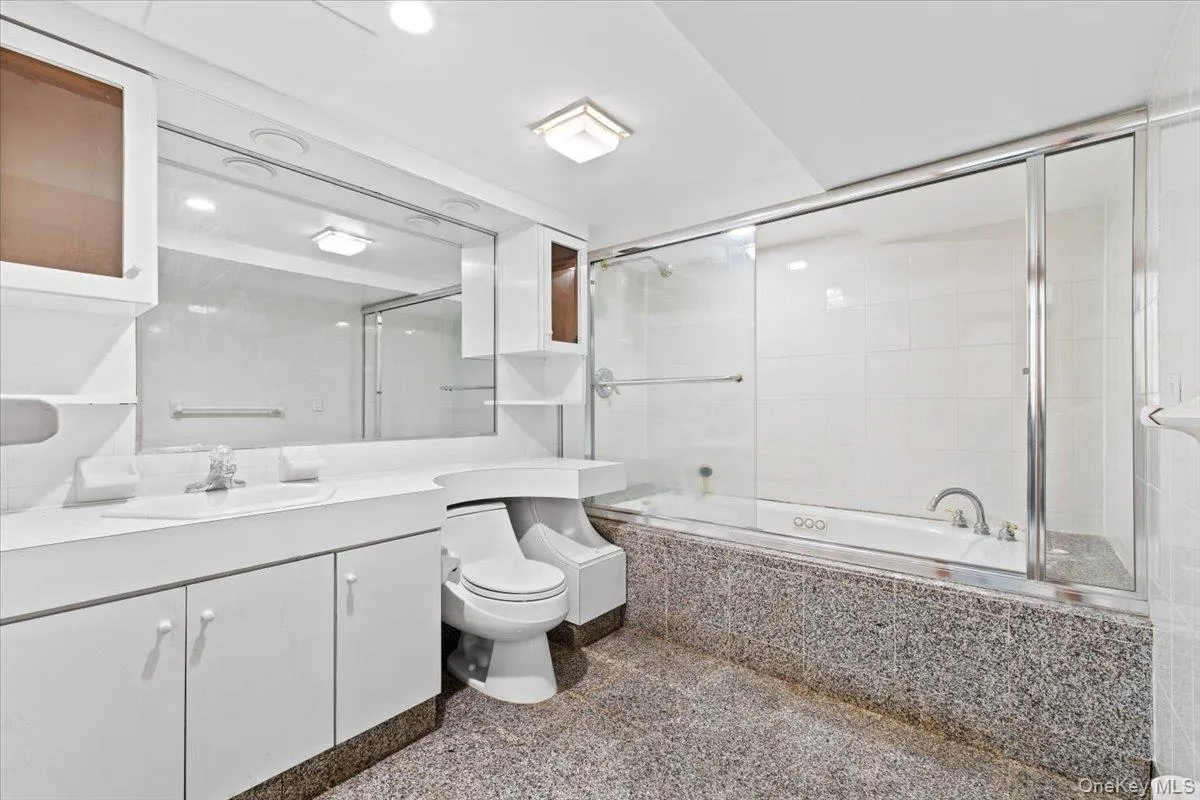 3 Franklin Road, North Hempstead, NY, 5 Bedrooms Bedrooms, 9 Rooms Rooms,2 BathroomsBathrooms,Residential,For Rent,Franklin,0,999877 3 Franklin Road, North Hempstead, NY, 5 Bedrooms Bedrooms, 9 Rooms Rooms,2 BathroomsBathrooms,Residential,For Rent,Franklin,0,999877