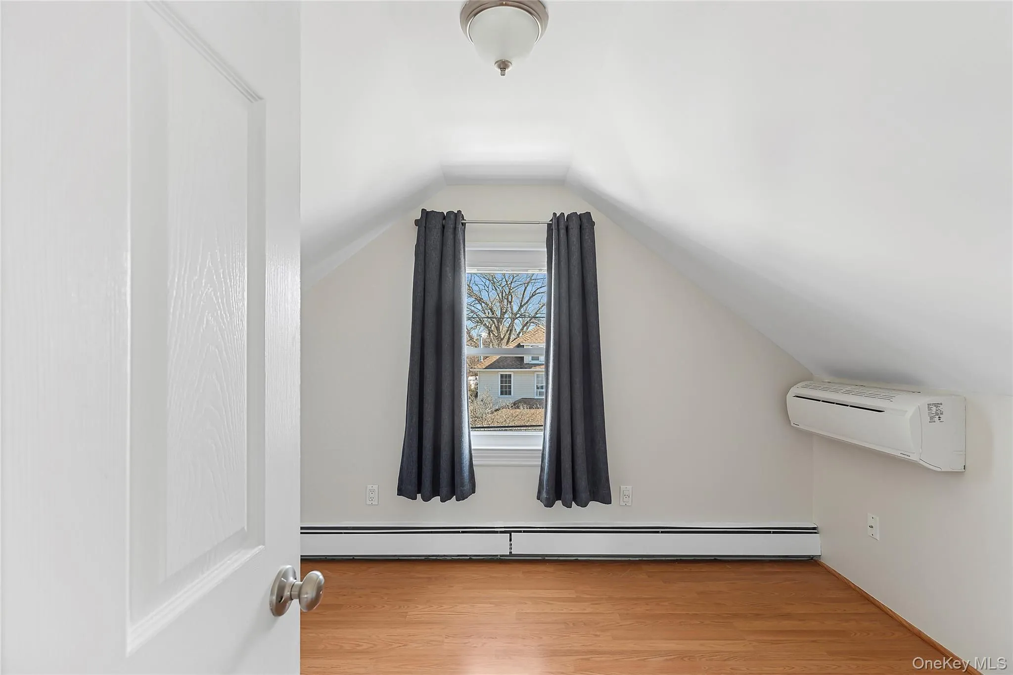 11 Miller Street, Glen Cove, NY, 1 Bedroom Bedrooms, 6 Rooms Rooms,1 BathroomBathrooms,Residential Lease,For Rent,Miller,0,999887 11 Miller Street, Glen Cove, NY, 1 Bedroom Bedrooms, 6 Rooms Rooms,1 BathroomBathrooms,Residential Lease,For Rent,Miller,0,999887