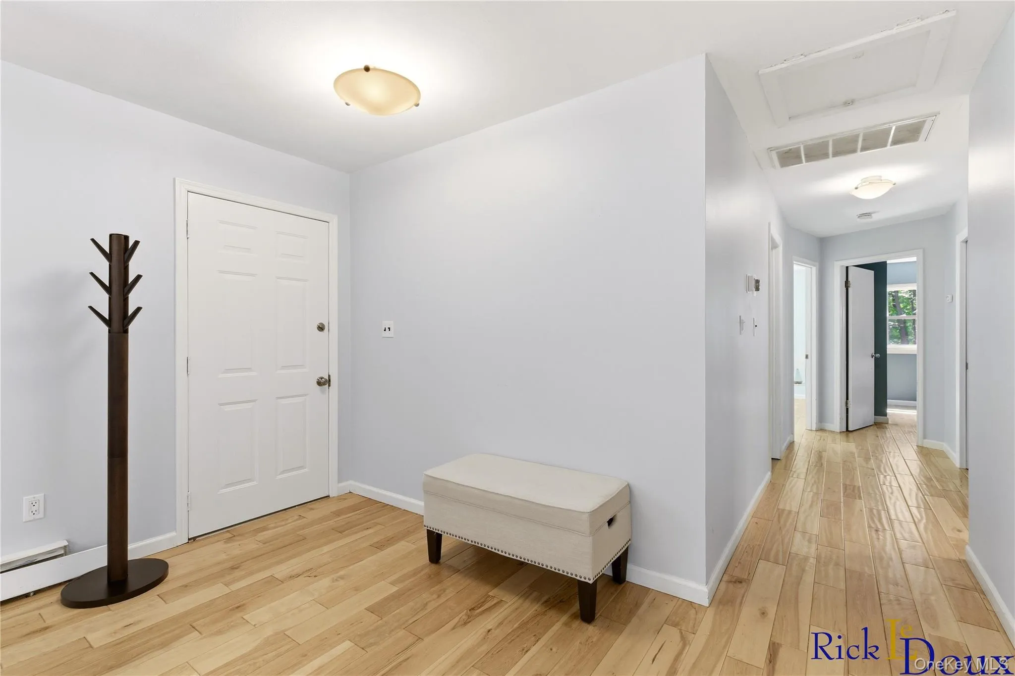 223 Old Post Road, Brookhaven, NY, 3 Bedrooms Bedrooms, 8 Rooms Rooms,2 BathroomsBathrooms,Residential,For Rent,Old Post,0,999888 223 Old Post Road, Brookhaven, NY, 3 Bedrooms Bedrooms, 8 Rooms Rooms,2 BathroomsBathrooms,Residential,For Rent,Old Post,0,999888