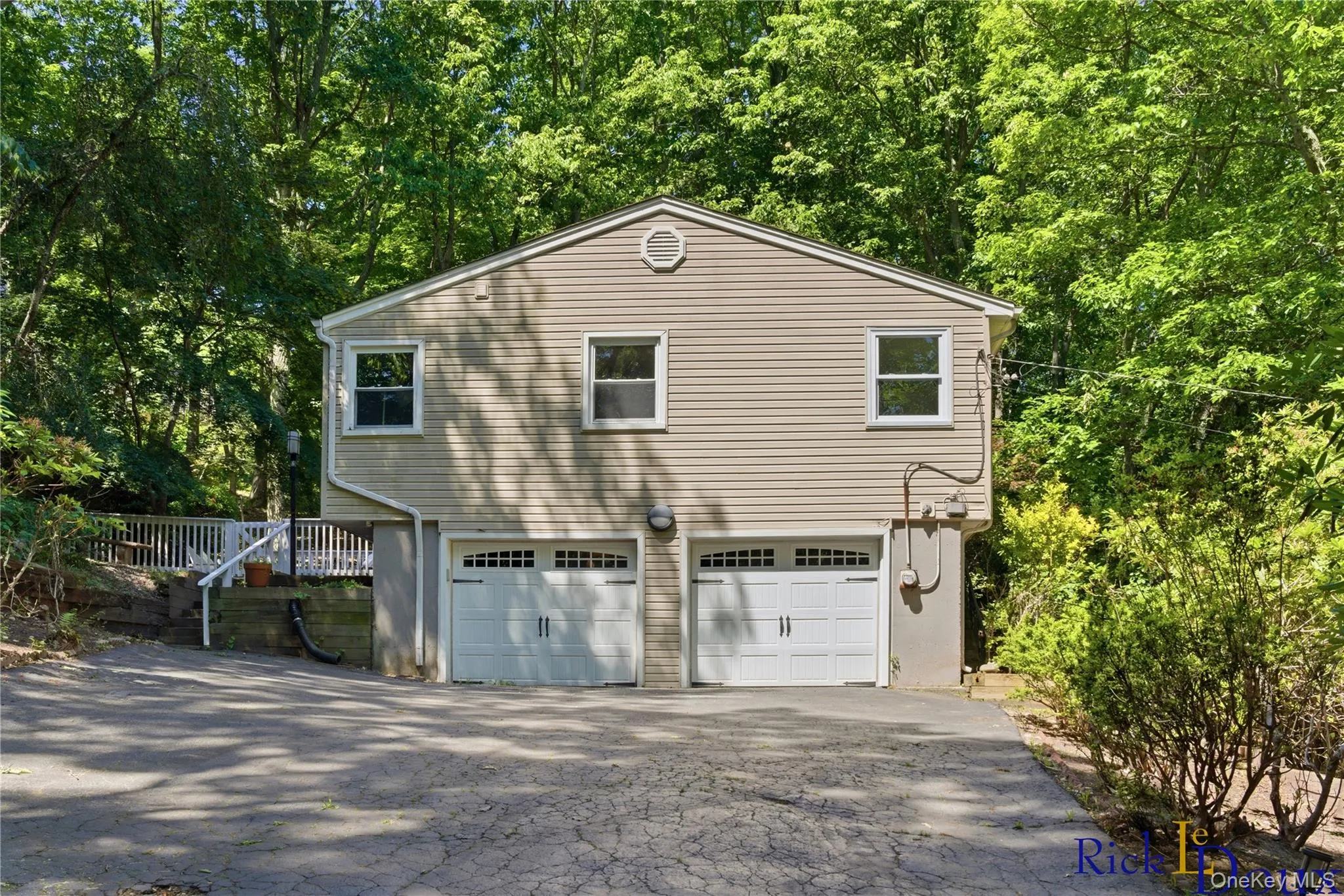 223 Old Post Road, Brookhaven, NY, 3 Bedrooms Bedrooms, 8 Rooms Rooms,2 BathroomsBathrooms,Residential,For Rent,Old Post,0,999888 223 Old Post Road, Brookhaven, NY, 3 Bedrooms Bedrooms, 8 Rooms Rooms,2 BathroomsBathrooms,Residential,For Rent,Old Post,0,999888