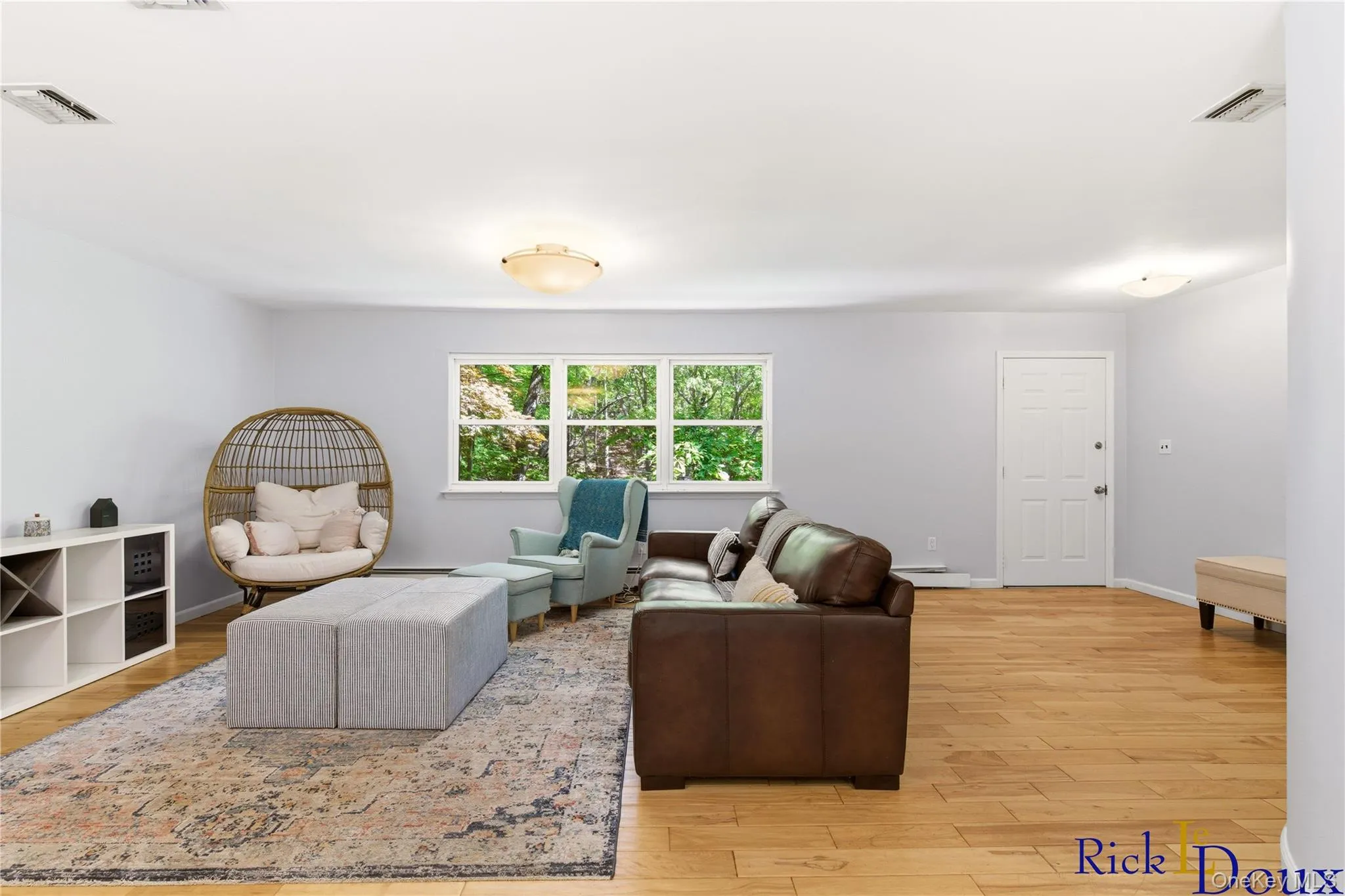 223 Old Post Road, Brookhaven, NY, 3 Bedrooms Bedrooms, 8 Rooms Rooms,2 BathroomsBathrooms,Residential,For Rent,Old Post,0,999888 223 Old Post Road, Brookhaven, NY, 3 Bedrooms Bedrooms, 8 Rooms Rooms,2 BathroomsBathrooms,Residential,For Rent,Old Post,0,999888