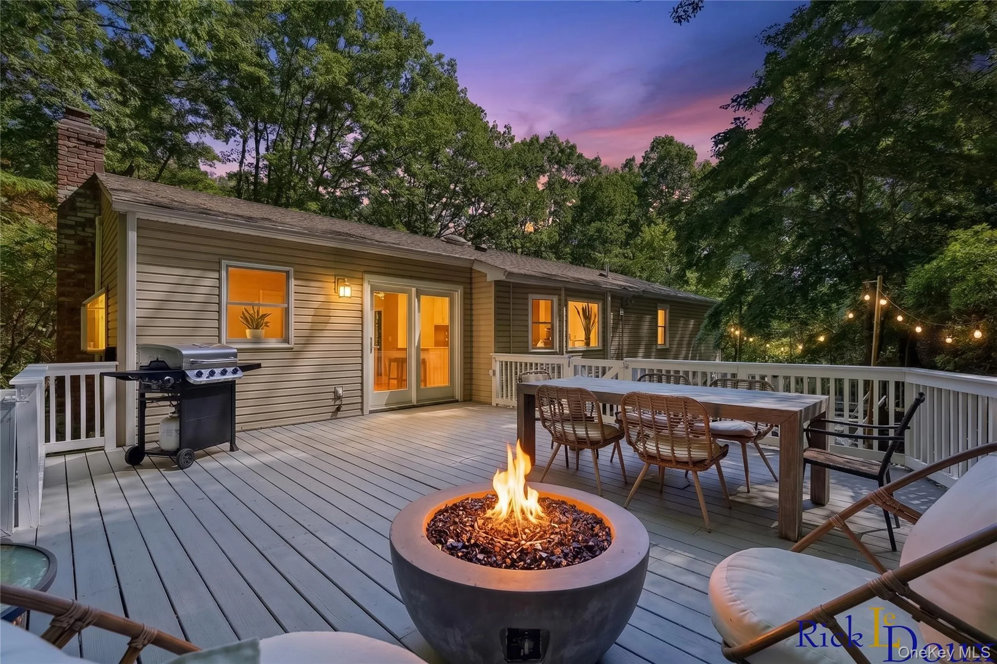 223 Old Post Road, Brookhaven, NY, 3 Bedrooms Bedrooms, 8 Rooms Rooms,2 BathroomsBathrooms,Residential,For Rent,Old Post,0,999888 223 Old Post Road, Brookhaven, NY, 3 Bedrooms Bedrooms, 8 Rooms Rooms,2 BathroomsBathrooms,Residential,For Rent,Old Post,0,999888