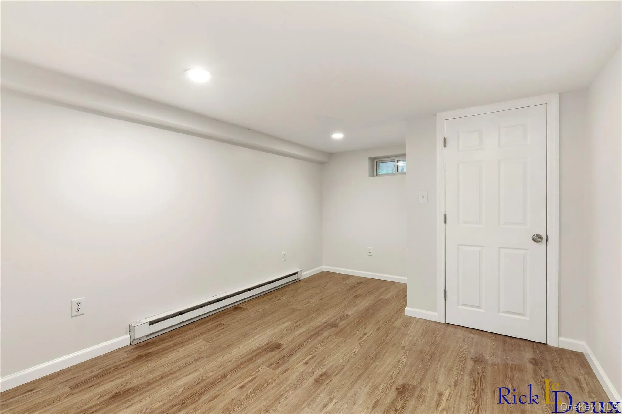 223 Old Post Road, Brookhaven, NY, 3 Bedrooms Bedrooms, 8 Rooms Rooms,2 BathroomsBathrooms,Residential,For Rent,Old Post,0,999888 223 Old Post Road, Brookhaven, NY, 3 Bedrooms Bedrooms, 8 Rooms Rooms,2 BathroomsBathrooms,Residential,For Rent,Old Post,0,999888