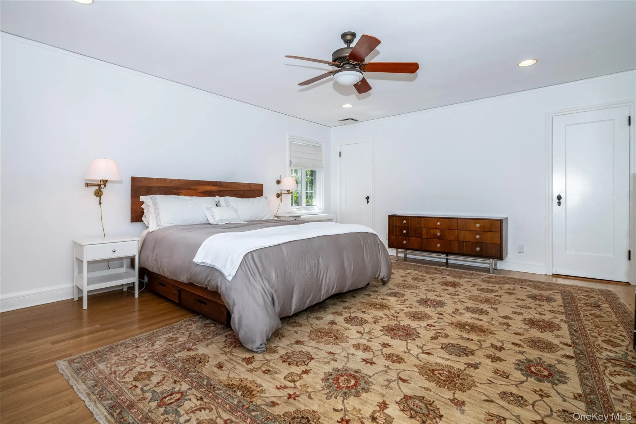 550 Forest Avenue, New Rochelle, NY, 4 Bedrooms Bedrooms, 8 Rooms Rooms,2 BathroomsBathrooms,Residential,For Rent,Forest,0,999890 550 Forest Avenue, New Rochelle, NY, 4 Bedrooms Bedrooms, 8 Rooms Rooms,2 BathroomsBathrooms,Residential,For Rent,Forest,0,999890