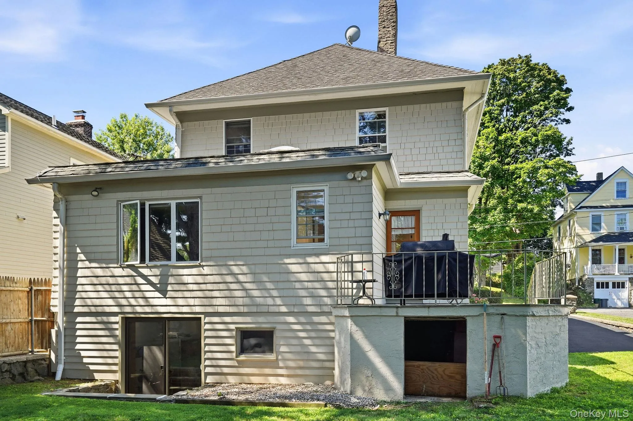 11 Winthrop Avenue, Mamaroneck, NY, 3 Bedrooms Bedrooms, 8 Rooms Rooms,2 BathroomsBathrooms,Residential,For Rent,Winthrop,0,999896 11 Winthrop Avenue, Mamaroneck, NY, 3 Bedrooms Bedrooms, 8 Rooms Rooms,2 BathroomsBathrooms,Residential,For Rent,Winthrop,0,999896