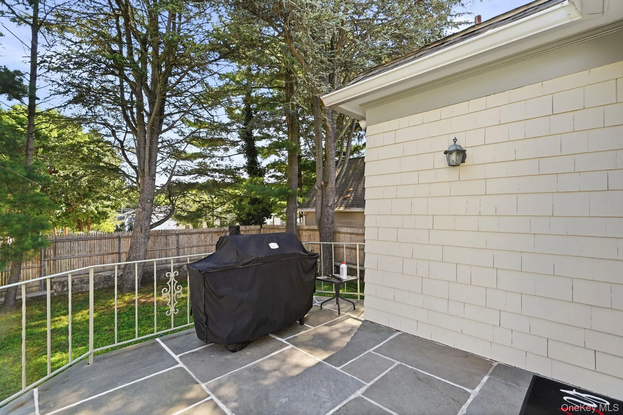 11 Winthrop Avenue, Mamaroneck, NY, 3 Bedrooms Bedrooms, 8 Rooms Rooms,2 BathroomsBathrooms,Residential,For Rent,Winthrop,0,999896 11 Winthrop Avenue, Mamaroneck, NY, 3 Bedrooms Bedrooms, 8 Rooms Rooms,2 BathroomsBathrooms,Residential,For Rent,Winthrop,0,999896