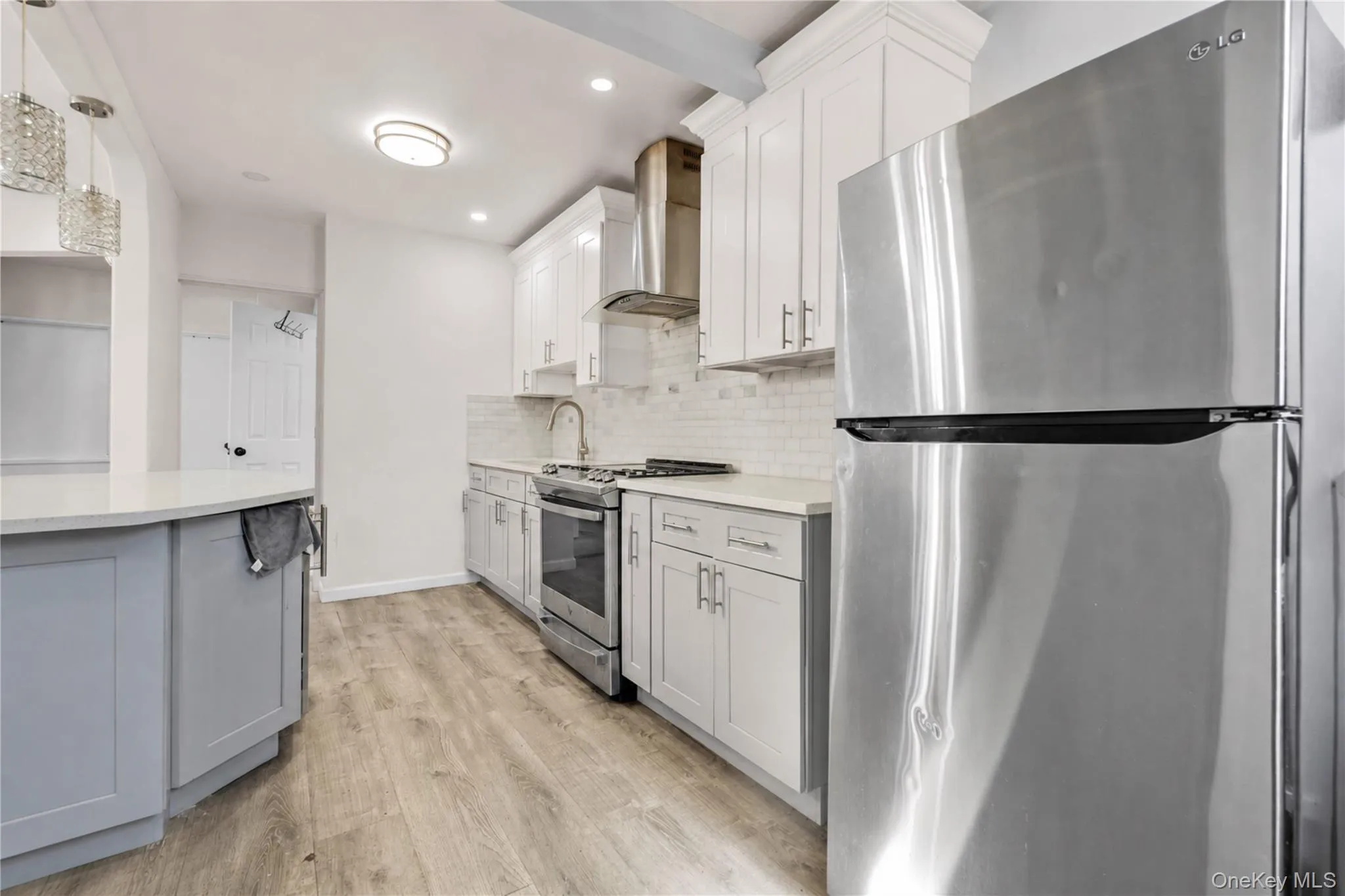 25-22 45th Street, New York, NY, 2 Bedrooms Bedrooms, 4 Rooms Rooms,2 BathroomsBathrooms,Residential,For Rent,45th,0,999899 25-22 45th Street, New York, NY, 2 Bedrooms Bedrooms, 4 Rooms Rooms,2 BathroomsBathrooms,Residential,For Rent,45th,0,999899