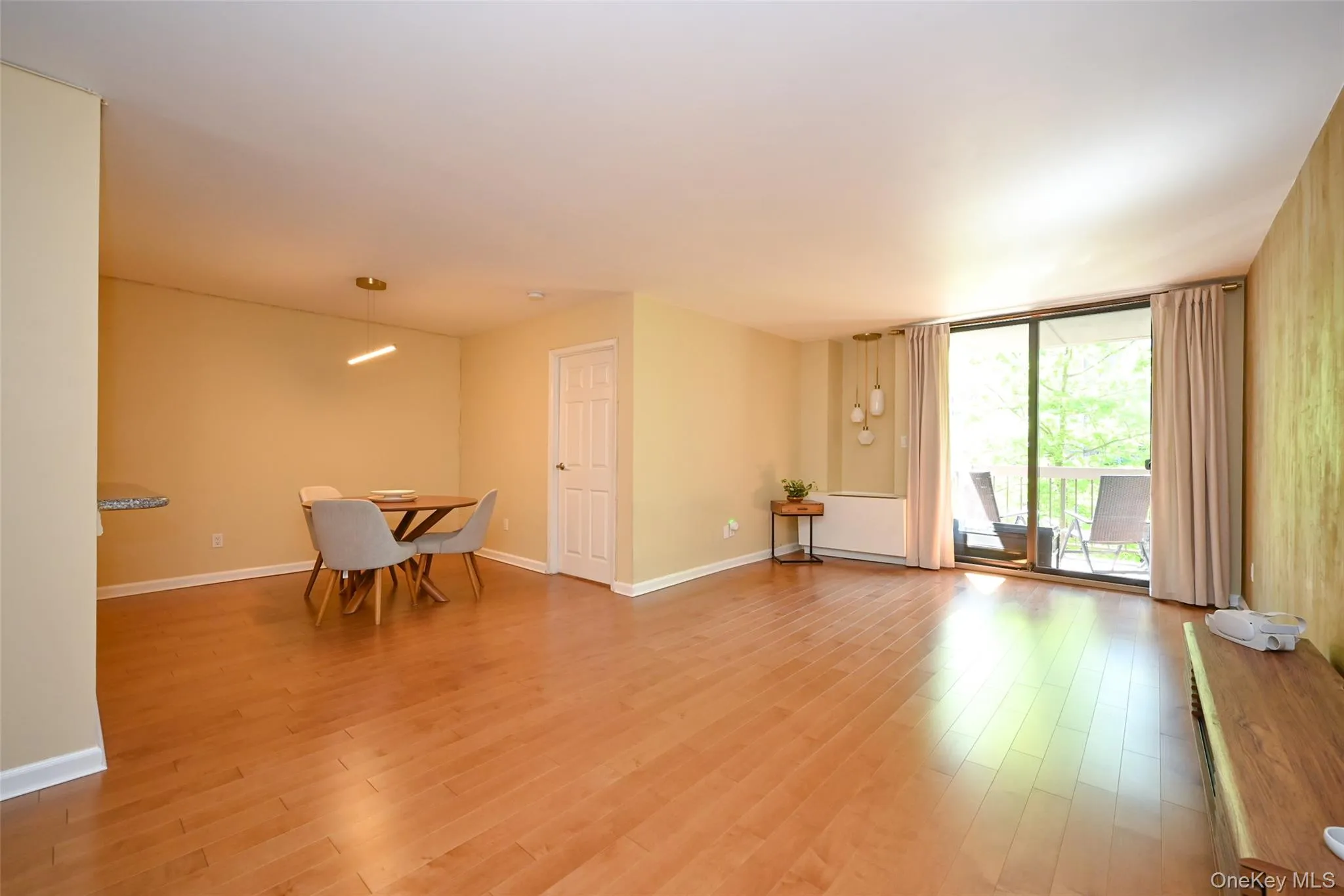 71-21 163rd Street, New York, NY, 3 Bedrooms Bedrooms, 7 Rooms Rooms,2 BathroomsBathrooms,Residential,For Rent,163rd,0,999901 71-21 163rd Street, New York, NY, 3 Bedrooms Bedrooms, 7 Rooms Rooms,2 BathroomsBathrooms,Residential,For Rent,163rd,0,999901