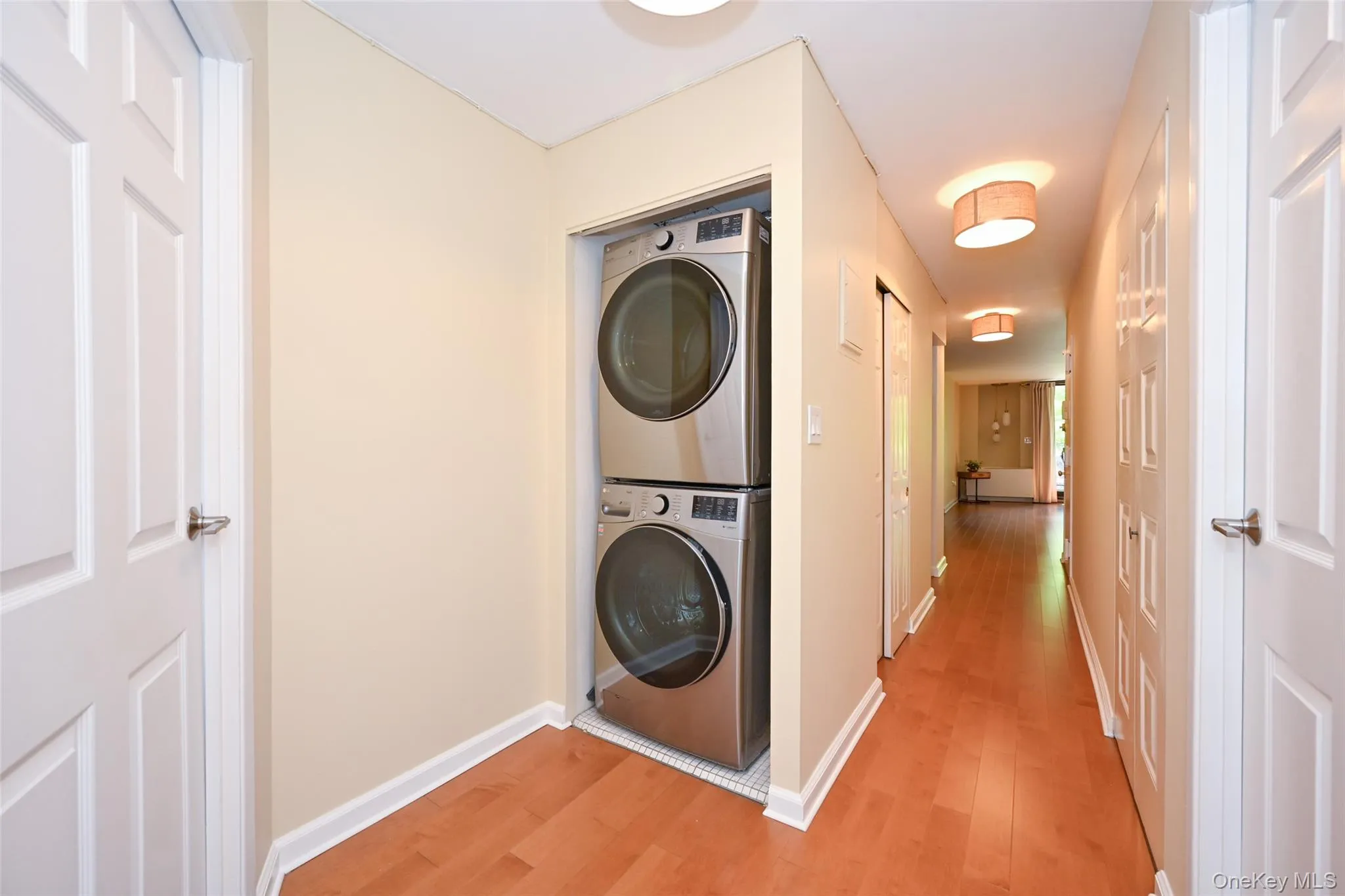 71-21 163rd Street, New York, NY, 3 Bedrooms Bedrooms, 7 Rooms Rooms,2 BathroomsBathrooms,Residential,For Rent,163rd,0,999901 71-21 163rd Street, New York, NY, 3 Bedrooms Bedrooms, 7 Rooms Rooms,2 BathroomsBathrooms,Residential,For Rent,163rd,0,999901