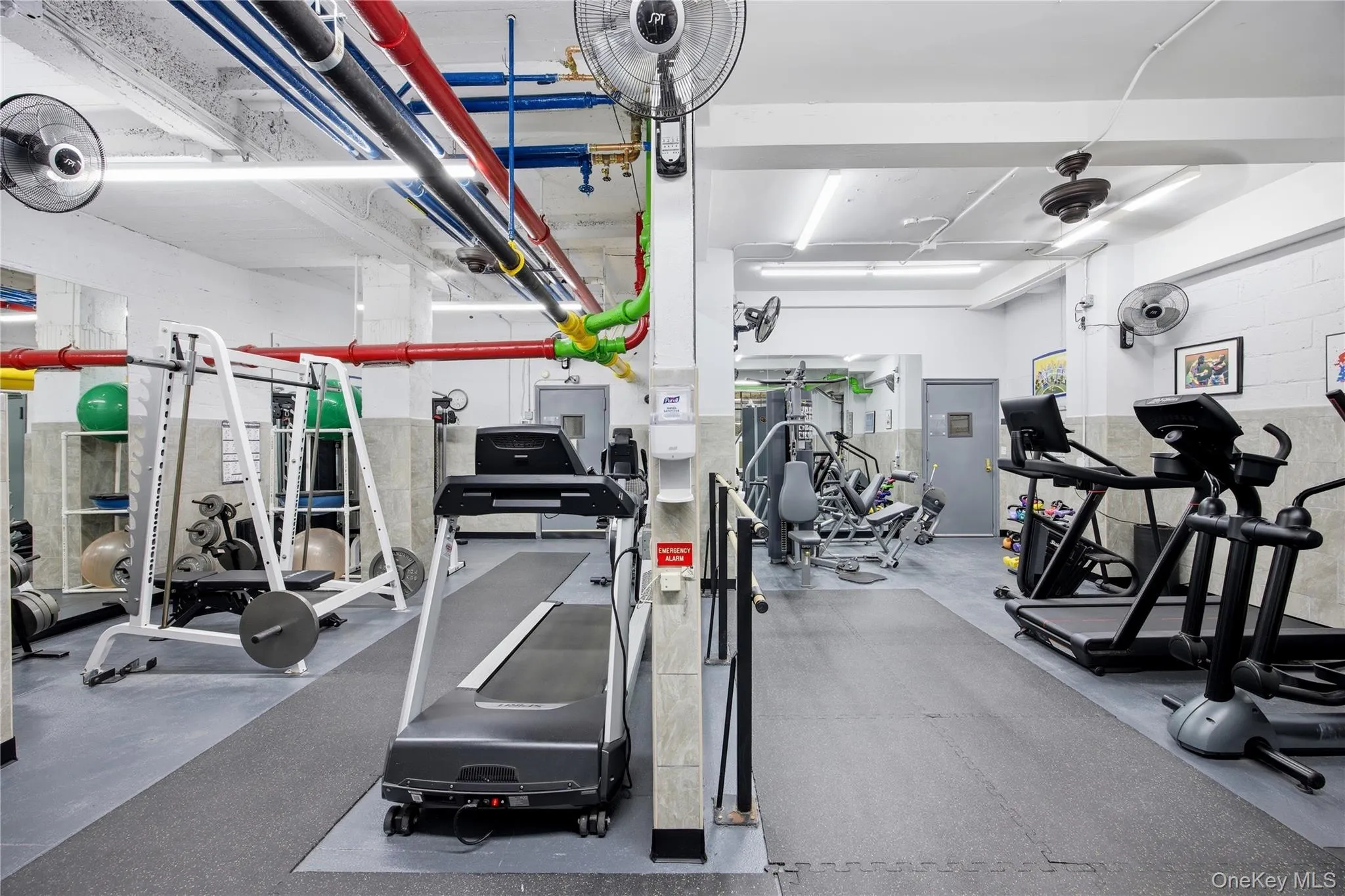 20 Continental Avenue, New York, NY, 1 Bedroom Bedrooms, 2 Rooms Rooms,1 BathroomBathrooms,Residential Sale,For Rent,Continental,0,999904 20 Continental Avenue, New York, NY, 1 Bedroom Bedrooms, 2 Rooms Rooms,1 BathroomBathrooms,Residential Sale,For Rent,Continental,0,999904