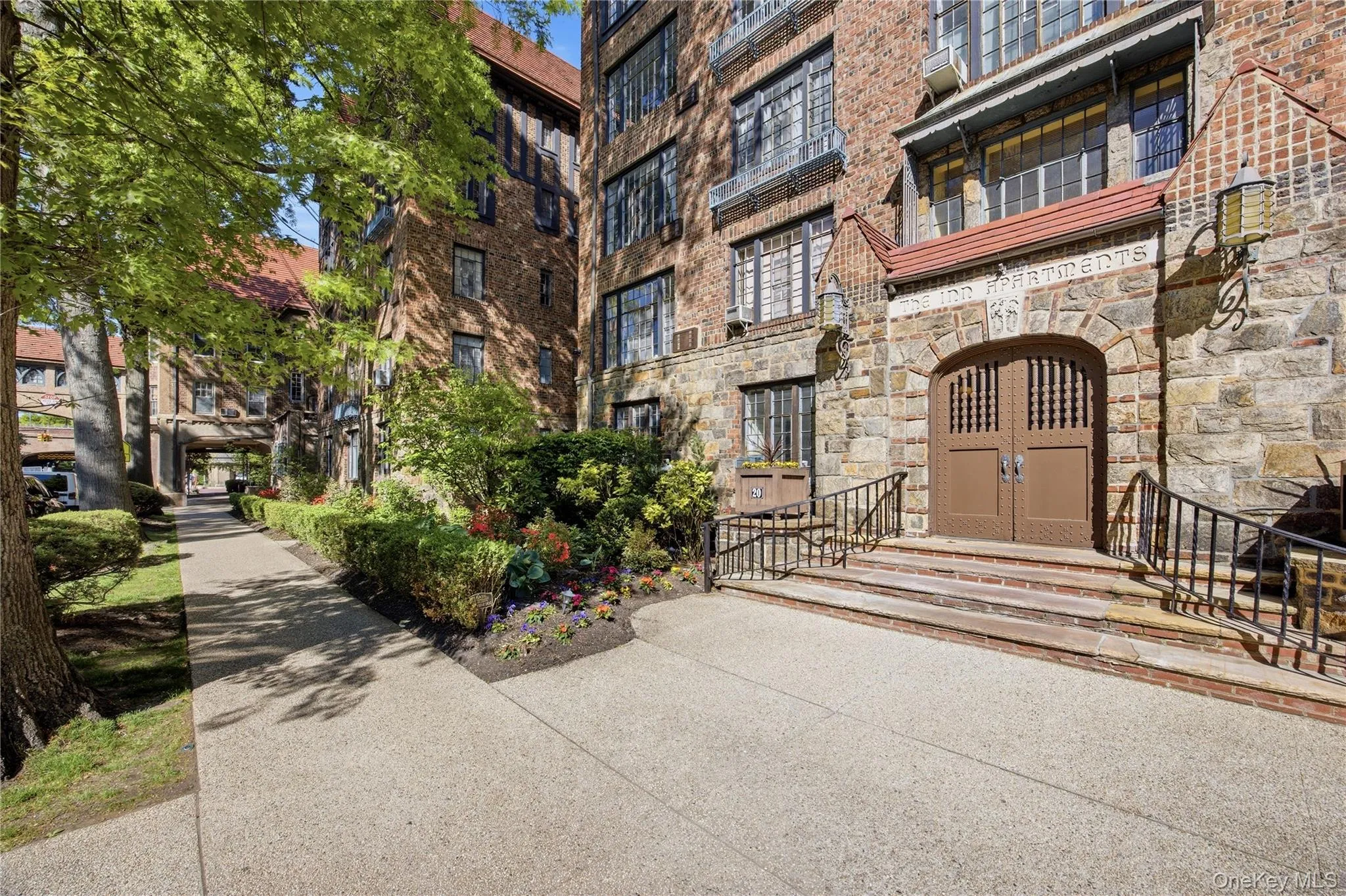 20 Continental Avenue, New York, NY, 1 Bedroom Bedrooms, 2 Rooms Rooms,1 BathroomBathrooms,Residential Sale,For Rent,Continental,0,999904 20 Continental Avenue, New York, NY, 1 Bedroom Bedrooms, 2 Rooms Rooms,1 BathroomBathrooms,Residential Sale,For Rent,Continental,0,999904