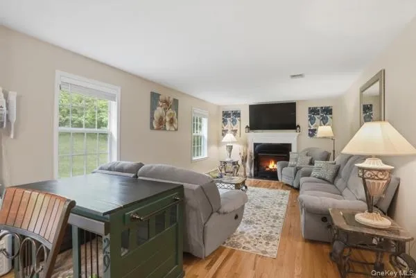 29 Hickory Hill Road, Newburgh (town), NY, 3 Bedrooms Bedrooms, 8 Rooms Rooms,2 BathroomsBathrooms,Residential,For Rent,Hickory Hill,0,999907 29 Hickory Hill Road, Newburgh (town), NY, 3 Bedrooms Bedrooms, 8 Rooms Rooms,2 BathroomsBathrooms,Residential,For Rent,Hickory Hill,0,999907