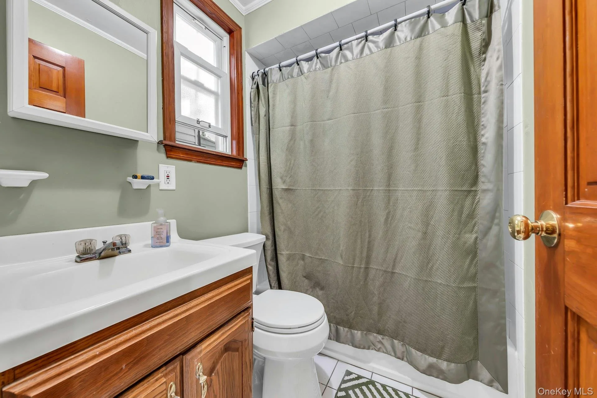 8919 69th Avenue, New York, NY, 3 Bedrooms Bedrooms, 12 Rooms Rooms,3 BathroomsBathrooms,Residential,For Rent,69th,0,999909 8919 69th Avenue, New York, NY, 3 Bedrooms Bedrooms, 12 Rooms Rooms,3 BathroomsBathrooms,Residential,For Rent,69th,0,999909