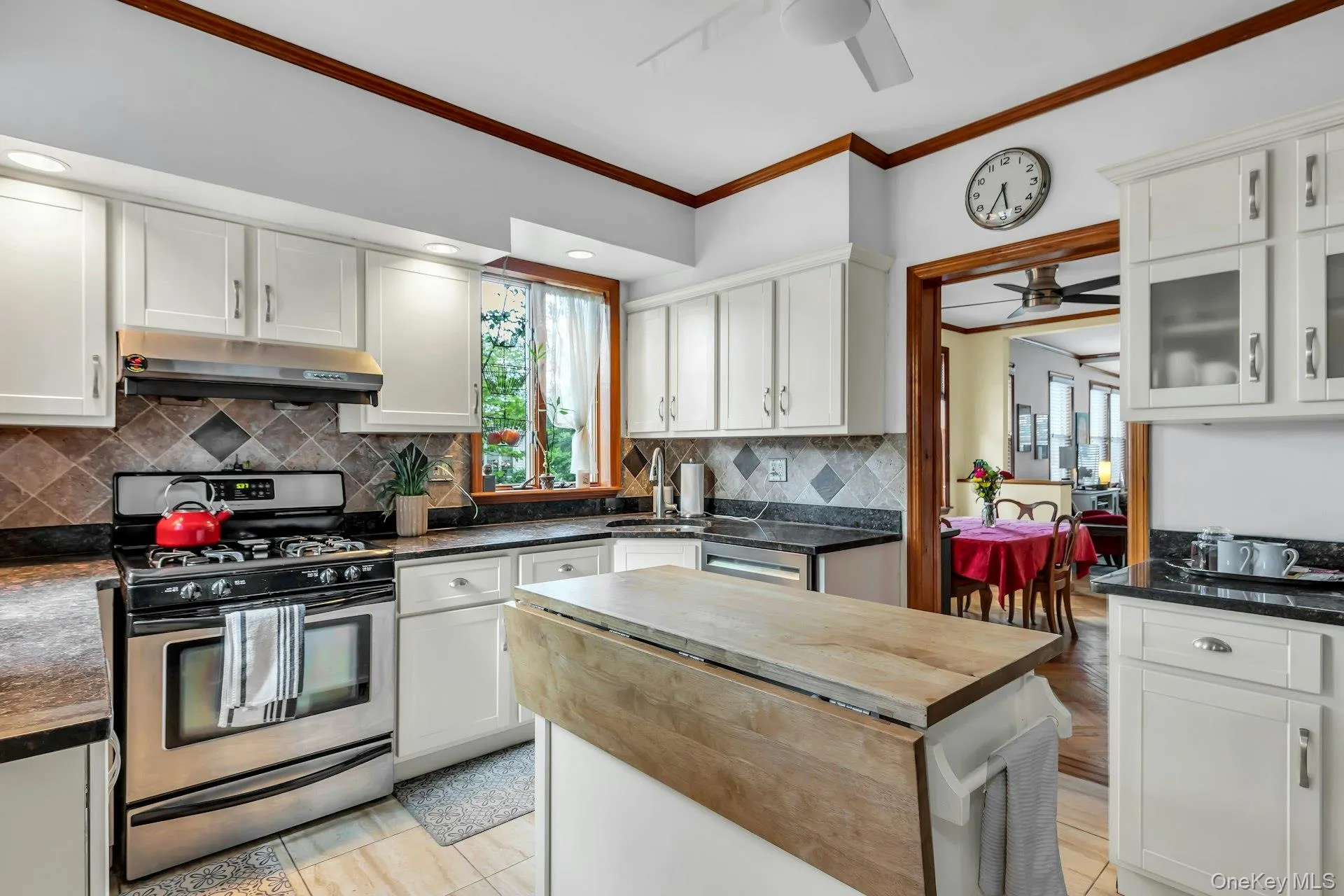 8919 69th Avenue, New York, NY, 3 Bedrooms Bedrooms, 12 Rooms Rooms,3 BathroomsBathrooms,Residential,For Rent,69th,0,999909 8919 69th Avenue, New York, NY, 3 Bedrooms Bedrooms, 12 Rooms Rooms,3 BathroomsBathrooms,Residential,For Rent,69th,0,999909