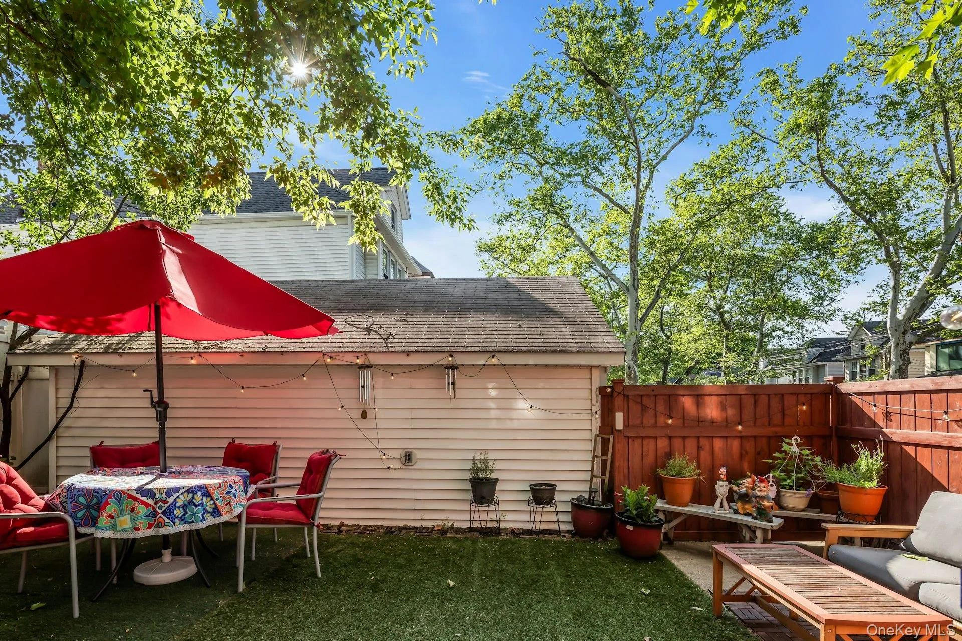 8919 69th Avenue, New York, NY, 3 Bedrooms Bedrooms, 12 Rooms Rooms,3 BathroomsBathrooms,Residential,For Rent,69th,0,999909 8919 69th Avenue, New York, NY, 3 Bedrooms Bedrooms, 12 Rooms Rooms,3 BathroomsBathrooms,Residential,For Rent,69th,0,999909
