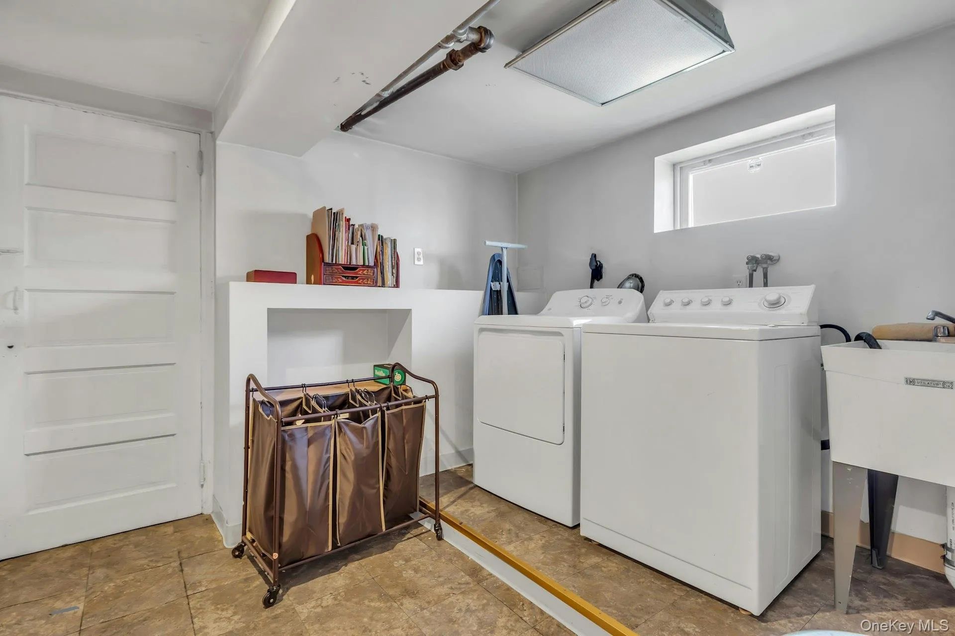 8919 69th Avenue, New York, NY, 3 Bedrooms Bedrooms, 12 Rooms Rooms,3 BathroomsBathrooms,Residential,For Rent,69th,0,999909 8919 69th Avenue, New York, NY, 3 Bedrooms Bedrooms, 12 Rooms Rooms,3 BathroomsBathrooms,Residential,For Rent,69th,0,999909