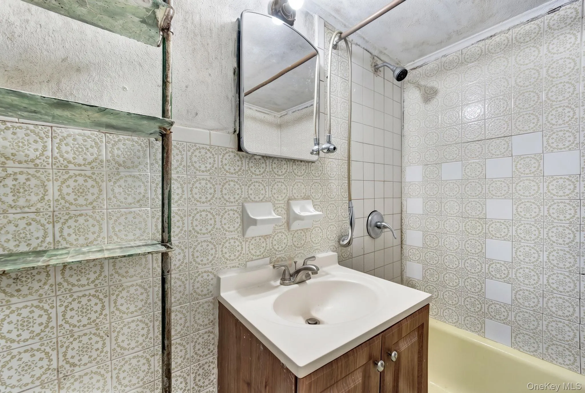 119-53 230th Street, New York, NY, 4 Bedrooms Bedrooms, 9 Rooms Rooms,2 BathroomsBathrooms,Residential Sale,For Rent,230th,0,999913 119-53 230th Street, New York, NY, 4 Bedrooms Bedrooms, 9 Rooms Rooms,2 BathroomsBathrooms,Residential Sale,For Rent,230th,0,999913