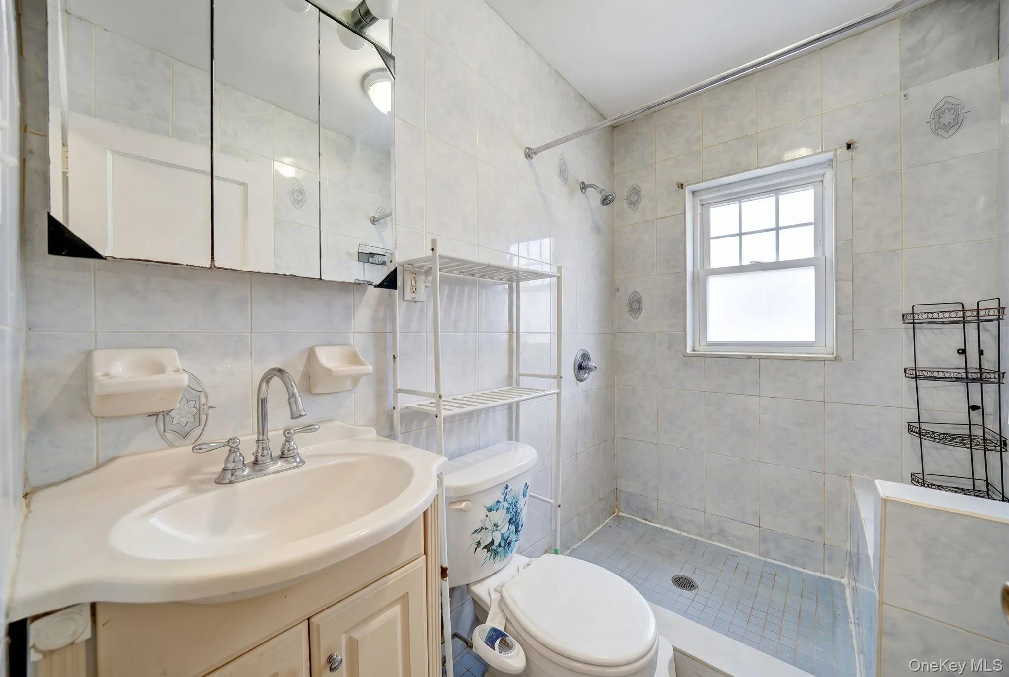 119-53 230th Street, New York, NY, 4 Bedrooms Bedrooms, 9 Rooms Rooms,2 BathroomsBathrooms,Residential Sale,For Rent,230th,0,999913 119-53 230th Street, New York, NY, 4 Bedrooms Bedrooms, 9 Rooms Rooms,2 BathroomsBathrooms,Residential Sale,For Rent,230th,0,999913