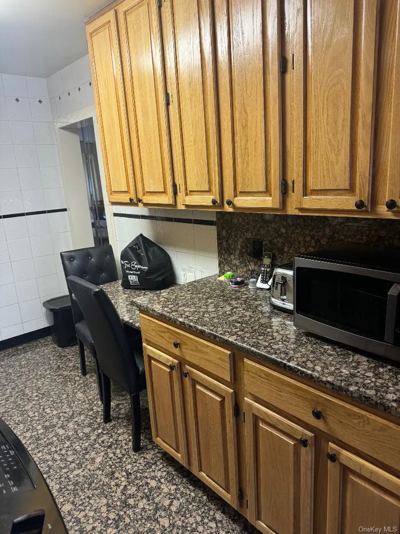 151-15 84th Street, New York, NY, 2 Bedrooms Bedrooms, 5 Rooms Rooms,2 BathroomsBathrooms,Residential,For Rent,84th,0,999915 151-15 84th Street, New York, NY, 2 Bedrooms Bedrooms, 5 Rooms Rooms,2 BathroomsBathrooms,Residential,For Rent,84th,0,999915