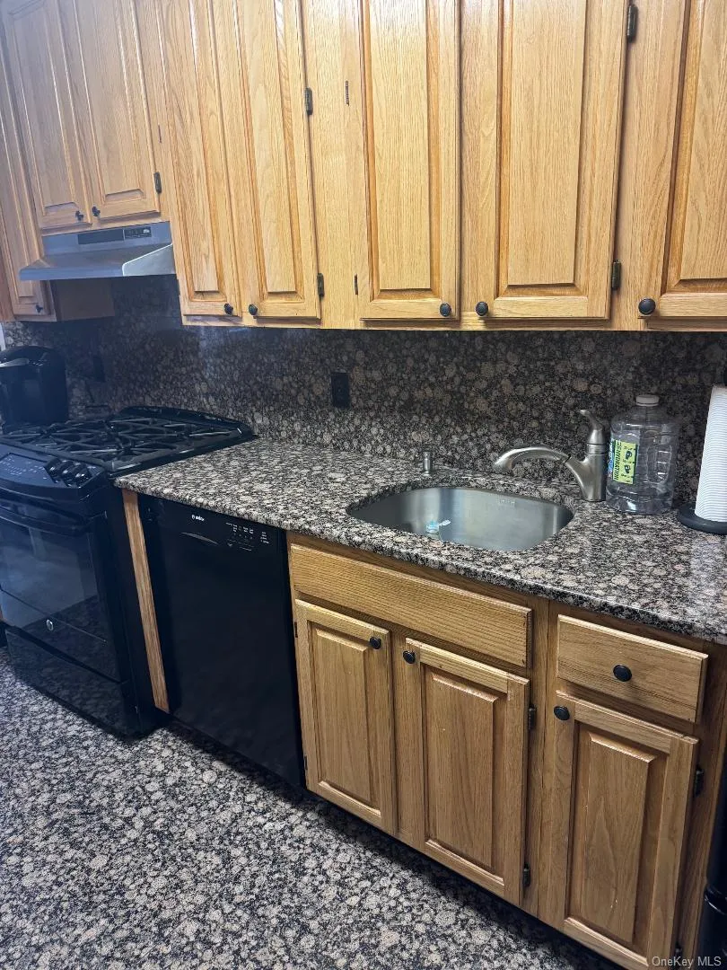 151-15 84th Street, New York, NY, 2 Bedrooms Bedrooms, 5 Rooms Rooms,2 BathroomsBathrooms,Residential,For Rent,84th,0,999915 151-15 84th Street, New York, NY, 2 Bedrooms Bedrooms, 5 Rooms Rooms,2 BathroomsBathrooms,Residential,For Rent,84th,0,999915