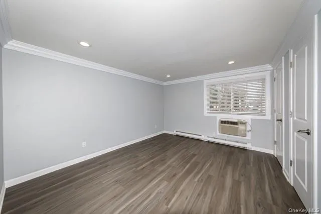 4 Richland Boulevard, Islip, NY, 2 Rooms Rooms,1 BathroomBathrooms,Residential Lease,For Rent,Richland,0,999920 4 Richland Boulevard, Islip, NY, 2 Rooms Rooms,1 BathroomBathrooms,Residential Lease,For Rent,Richland,0,999920
