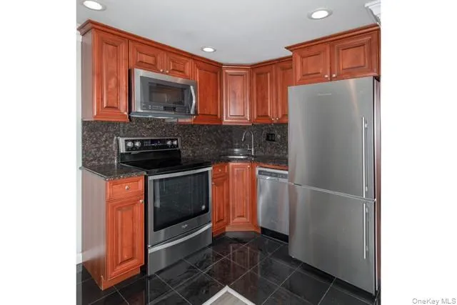 4 Richland Boulevard, Islip, NY, 2 Rooms Rooms,1 BathroomBathrooms,Residential Lease,For Rent,Richland,0,999920 4 Richland Boulevard, Islip, NY, 2 Rooms Rooms,1 BathroomBathrooms,Residential Lease,For Rent,Richland,0,999920