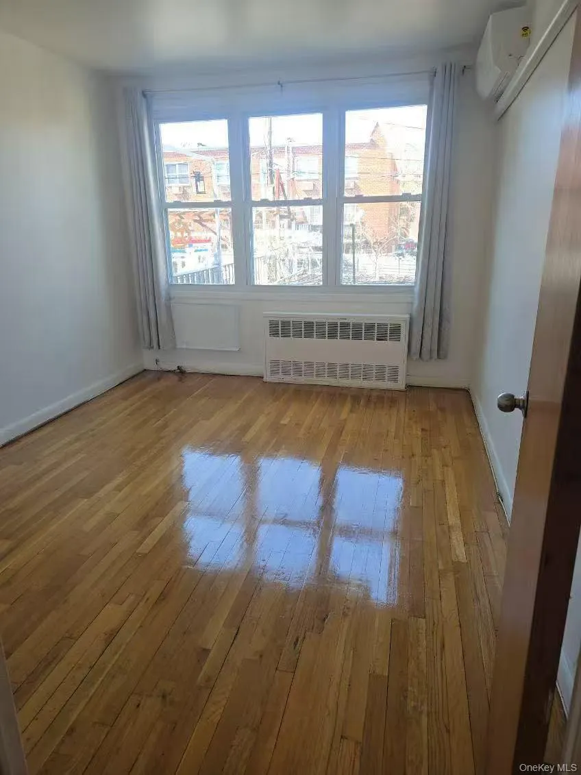 147-31 Barclay Avenue, New York, NY, 2 Bedrooms Bedrooms, 4 Rooms Rooms,1 BathroomBathrooms,Residential Lease,For Rent,Barclay,0,999924 147-31 Barclay Avenue, New York, NY, 2 Bedrooms Bedrooms, 4 Rooms Rooms,1 BathroomBathrooms,Residential Lease,For Rent,Barclay,0,999924