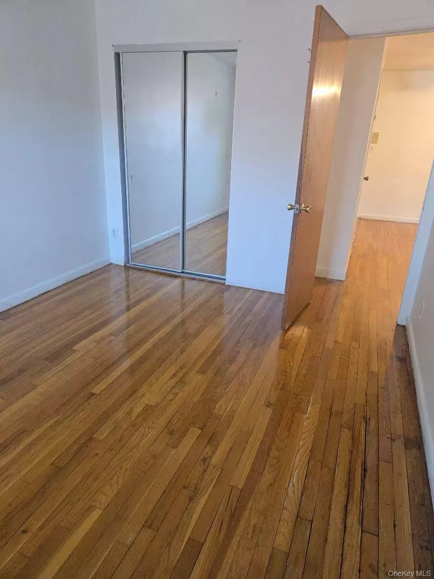 147-31 Barclay Avenue, New York, NY, 2 Bedrooms Bedrooms, 4 Rooms Rooms,1 BathroomBathrooms,Residential Lease,For Rent,Barclay,0,999924 147-31 Barclay Avenue, New York, NY, 2 Bedrooms Bedrooms, 4 Rooms Rooms,1 BathroomBathrooms,Residential Lease,For Rent,Barclay,0,999924