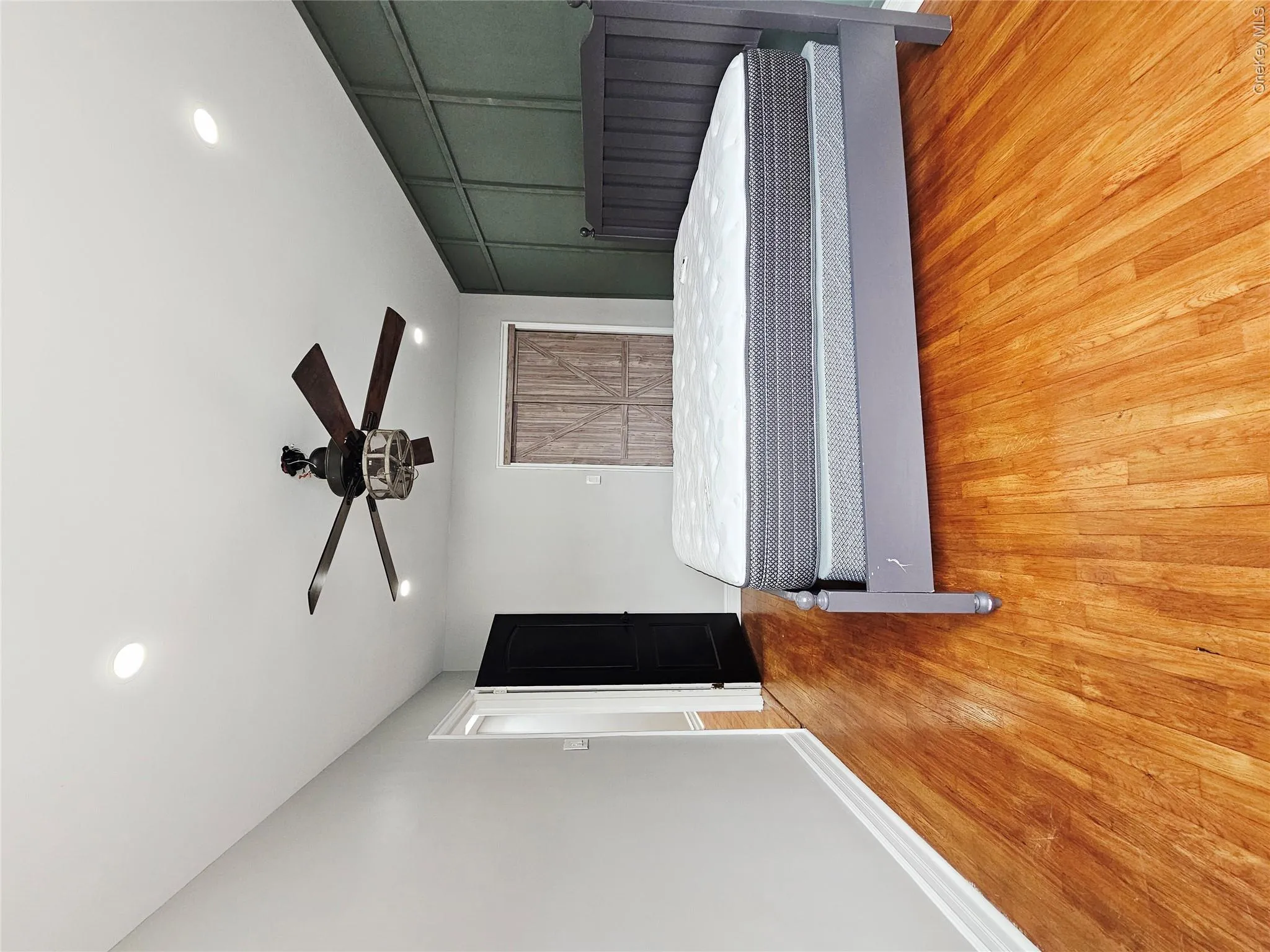 2082 Pitman Avenue, New York, NY, 3 Bedrooms Bedrooms, 7 Rooms Rooms,1 BathroomBathrooms,Residential Lease,For Rent,Pitman,0,999925 2082 Pitman Avenue, New York, NY, 3 Bedrooms Bedrooms, 7 Rooms Rooms,1 BathroomBathrooms,Residential Lease,For Rent,Pitman,0,999925