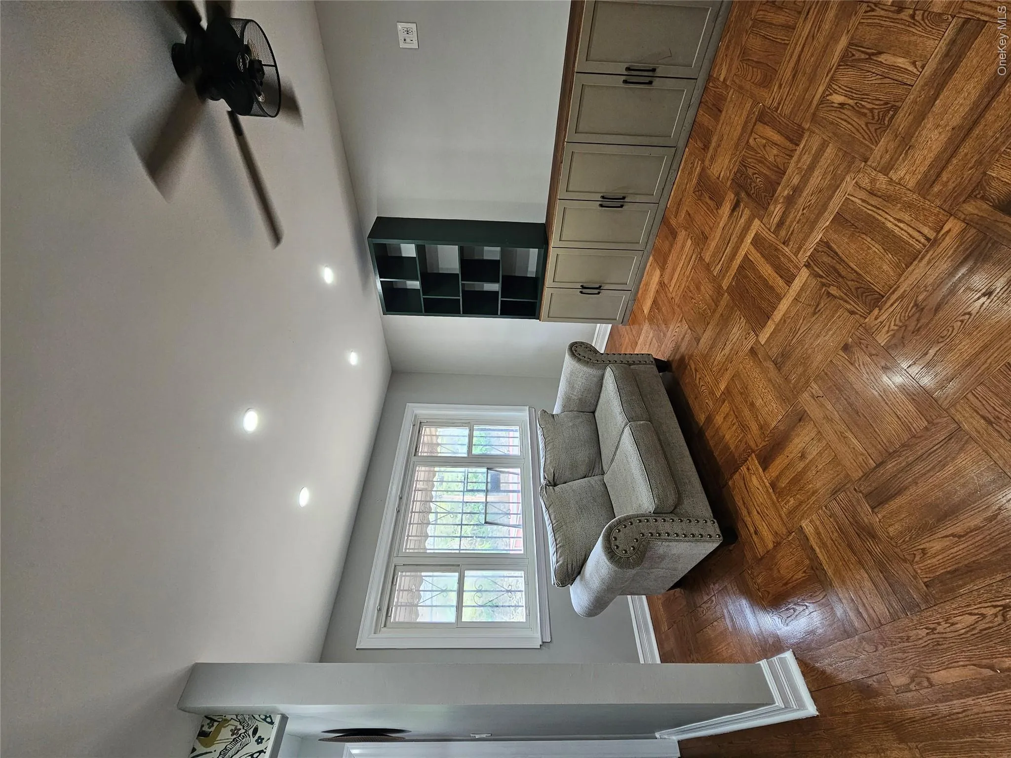 2082 Pitman Avenue, New York, NY, 3 Bedrooms Bedrooms, 7 Rooms Rooms,1 BathroomBathrooms,Residential Lease,For Rent,Pitman,0,999925 2082 Pitman Avenue, New York, NY, 3 Bedrooms Bedrooms, 7 Rooms Rooms,1 BathroomBathrooms,Residential Lease,For Rent,Pitman,0,999925
