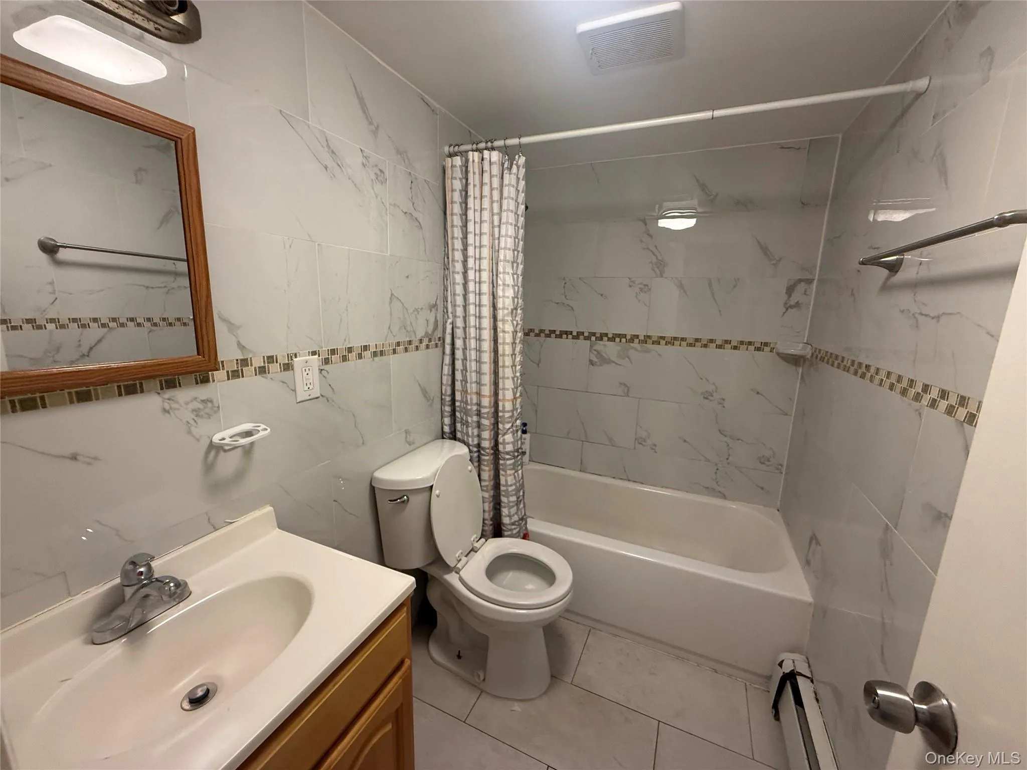 9309 103rd Avenue, New York, NY, 3 Bedrooms Bedrooms, 5 Rooms Rooms,1 BathroomBathrooms,Residential Lease,For Rent,103rd,0,999929 9309 103rd Avenue, New York, NY, 3 Bedrooms Bedrooms, 5 Rooms Rooms,1 BathroomBathrooms,Residential Lease,For Rent,103rd,0,999929