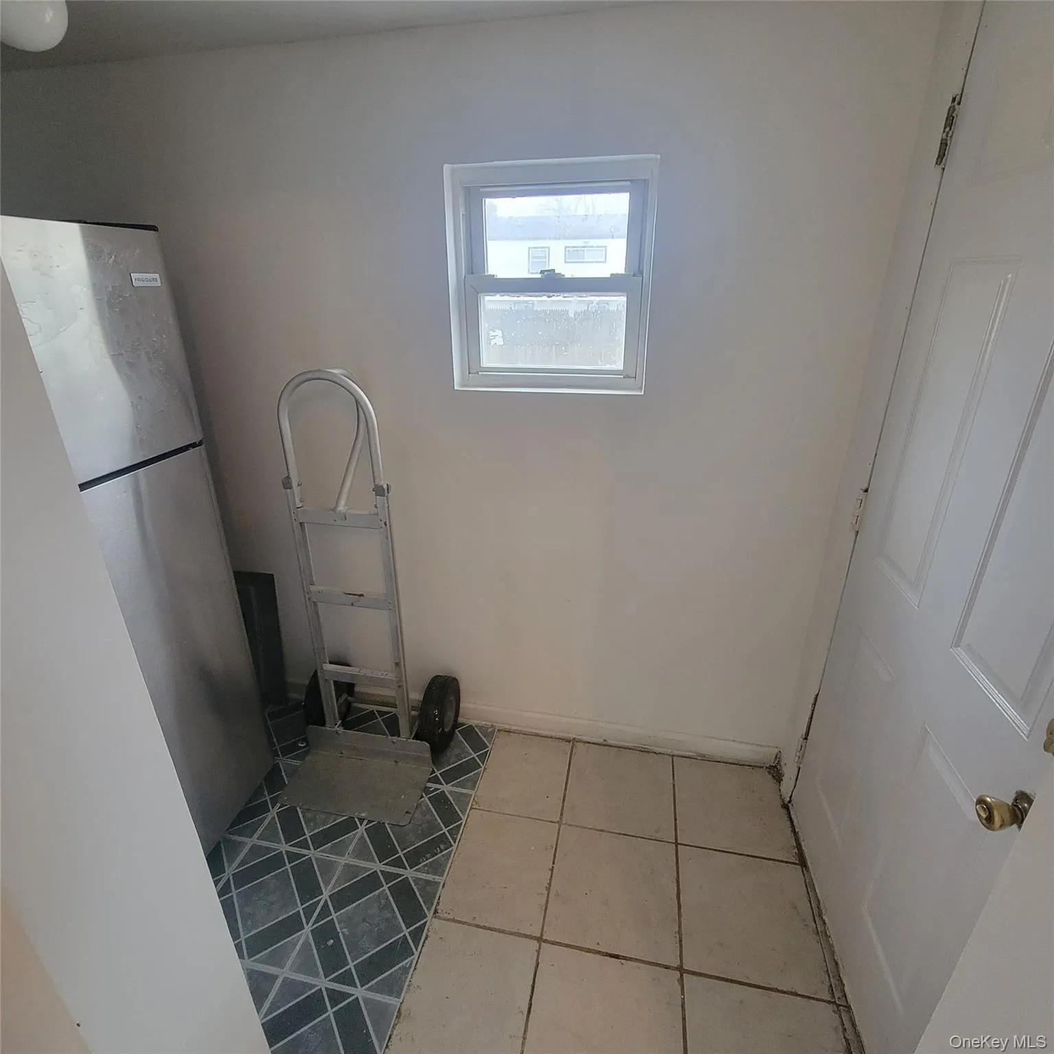 3 Keuka Road, Hempstead, NY, 3 Bedrooms Bedrooms, 7 Rooms Rooms,1 BathroomBathrooms,Residential Lease,For Rent,Keuka,0,999930 3 Keuka Road, Hempstead, NY, 3 Bedrooms Bedrooms, 7 Rooms Rooms,1 BathroomBathrooms,Residential Lease,For Rent,Keuka,0,999930