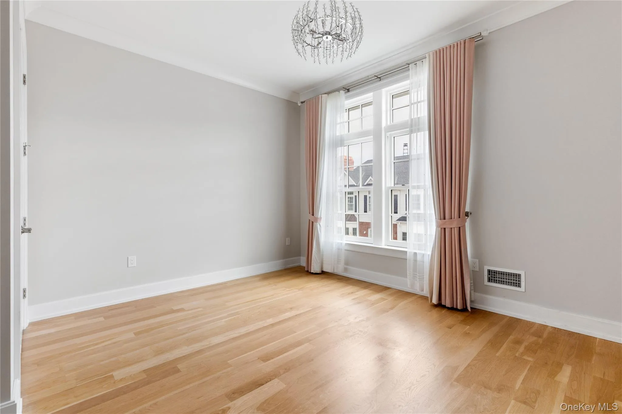 902 Mill Creek, North Hempstead, NY, 3 Bedrooms Bedrooms, 7 Rooms Rooms,3 BathroomsBathrooms,Residential Lease,For Rent,Mill,0,999932 902 Mill Creek, North Hempstead, NY, 3 Bedrooms Bedrooms, 7 Rooms Rooms,3 BathroomsBathrooms,Residential Lease,For Rent,Mill,0,999932