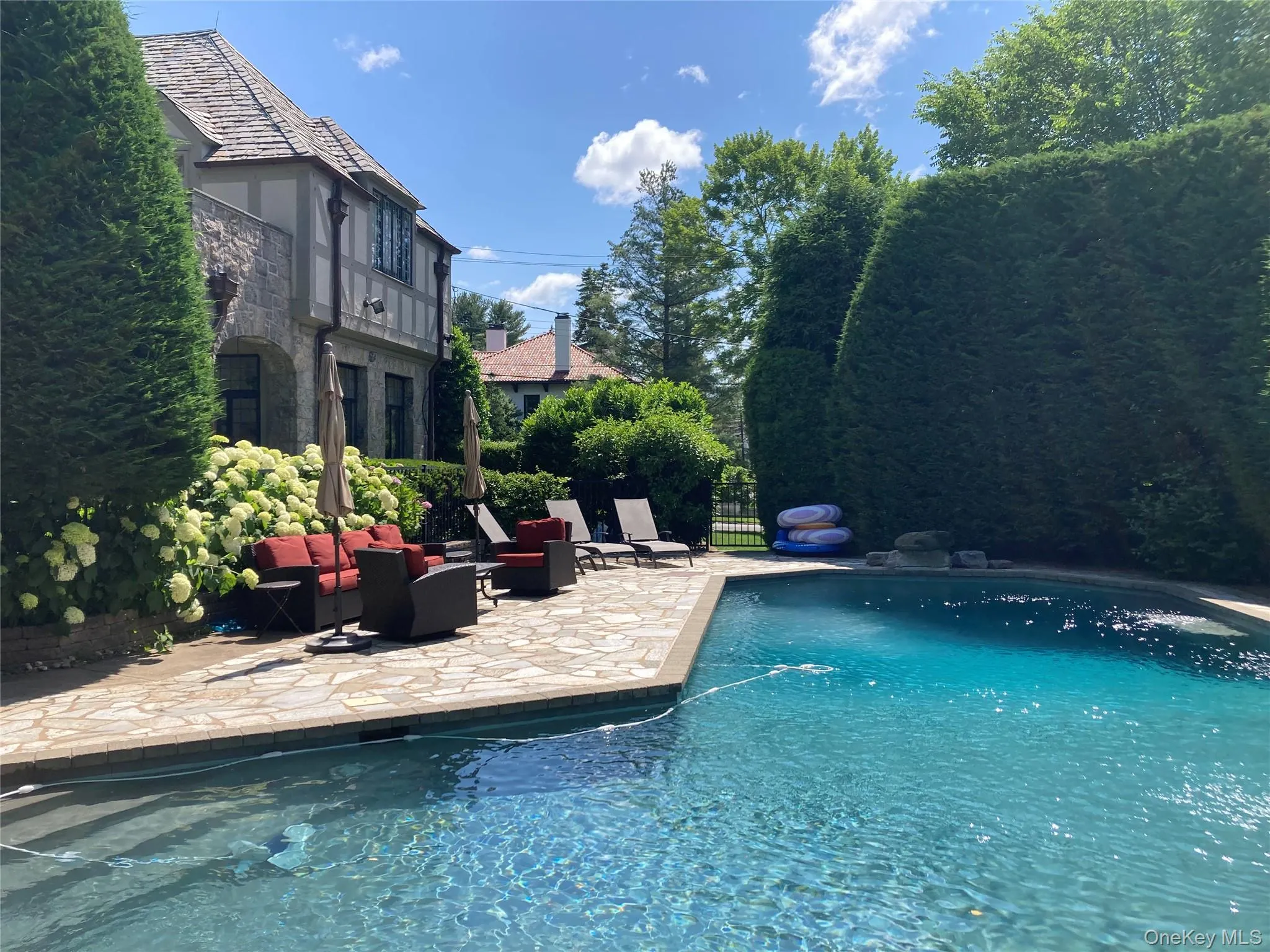 263 Corona Avenue, Pelham, NY, 6 Bedrooms Bedrooms, 12 Rooms Rooms,5 BathroomsBathrooms,Residential,For Rent,Corona,0,999933 263 Corona Avenue, Pelham, NY, 6 Bedrooms Bedrooms, 12 Rooms Rooms,5 BathroomsBathrooms,Residential,For Rent,Corona,0,999933