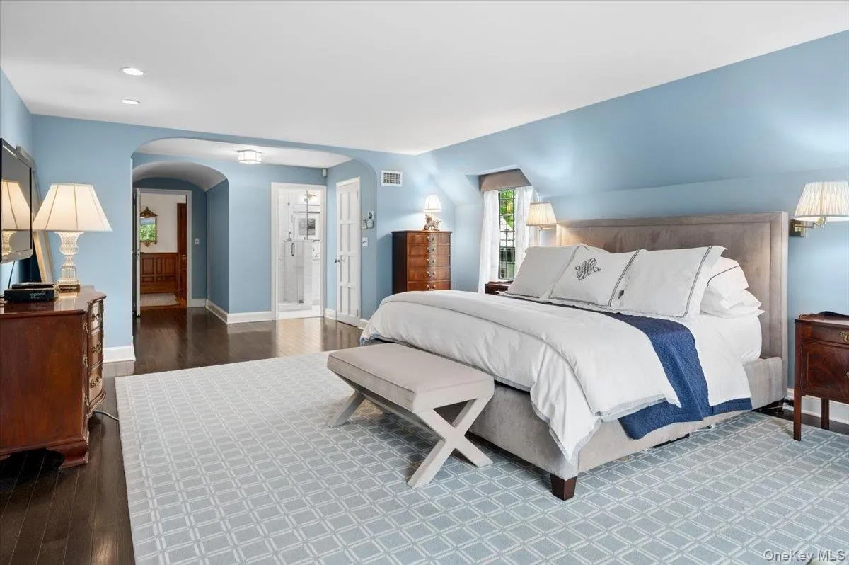 263 Corona Avenue, Pelham, NY, 6 Bedrooms Bedrooms, 12 Rooms Rooms,5 BathroomsBathrooms,Residential,For Rent,Corona,0,999933 263 Corona Avenue, Pelham, NY, 6 Bedrooms Bedrooms, 12 Rooms Rooms,5 BathroomsBathrooms,Residential,For Rent,Corona,0,999933