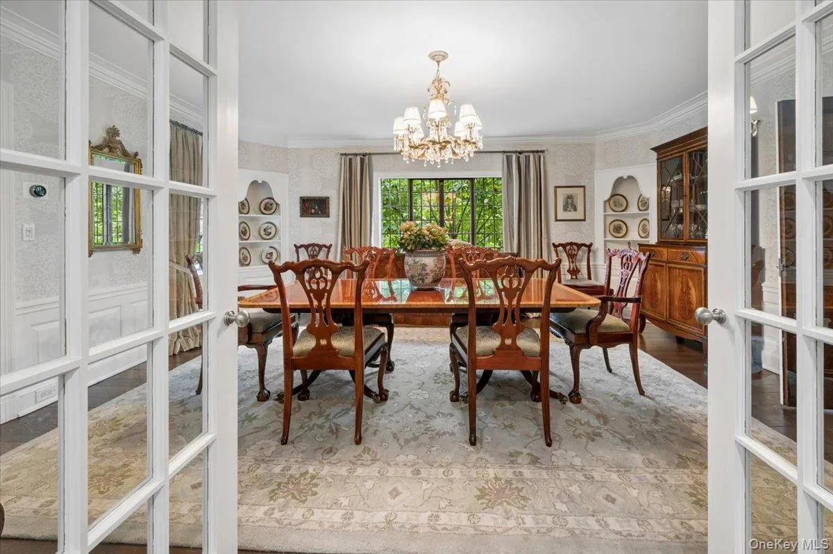 263 Corona Avenue, Pelham, NY, 6 Bedrooms Bedrooms, 12 Rooms Rooms,5 BathroomsBathrooms,Residential,For Rent,Corona,0,999933 263 Corona Avenue, Pelham, NY, 6 Bedrooms Bedrooms, 12 Rooms Rooms,5 BathroomsBathrooms,Residential,For Rent,Corona,0,999933