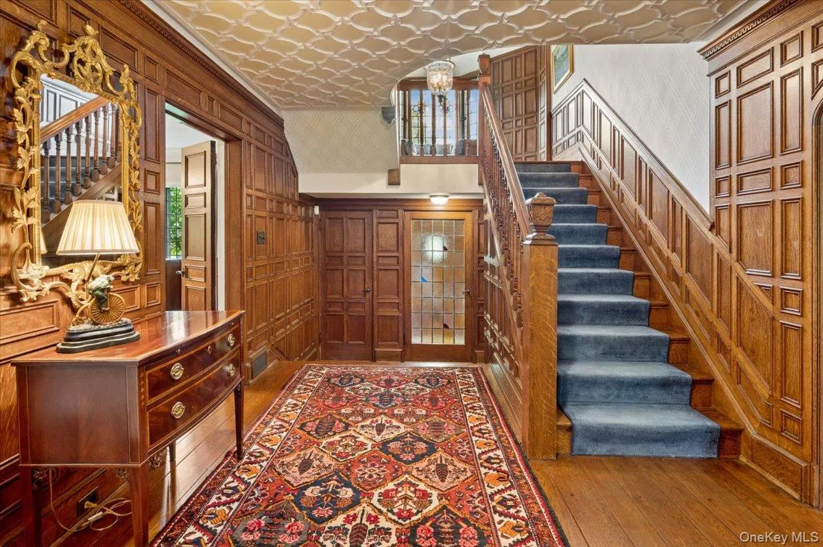 263 Corona Avenue, Pelham, NY, 6 Bedrooms Bedrooms, 12 Rooms Rooms,5 BathroomsBathrooms,Residential,For Rent,Corona,0,999933 263 Corona Avenue, Pelham, NY, 6 Bedrooms Bedrooms, 12 Rooms Rooms,5 BathroomsBathrooms,Residential,For Rent,Corona,0,999933