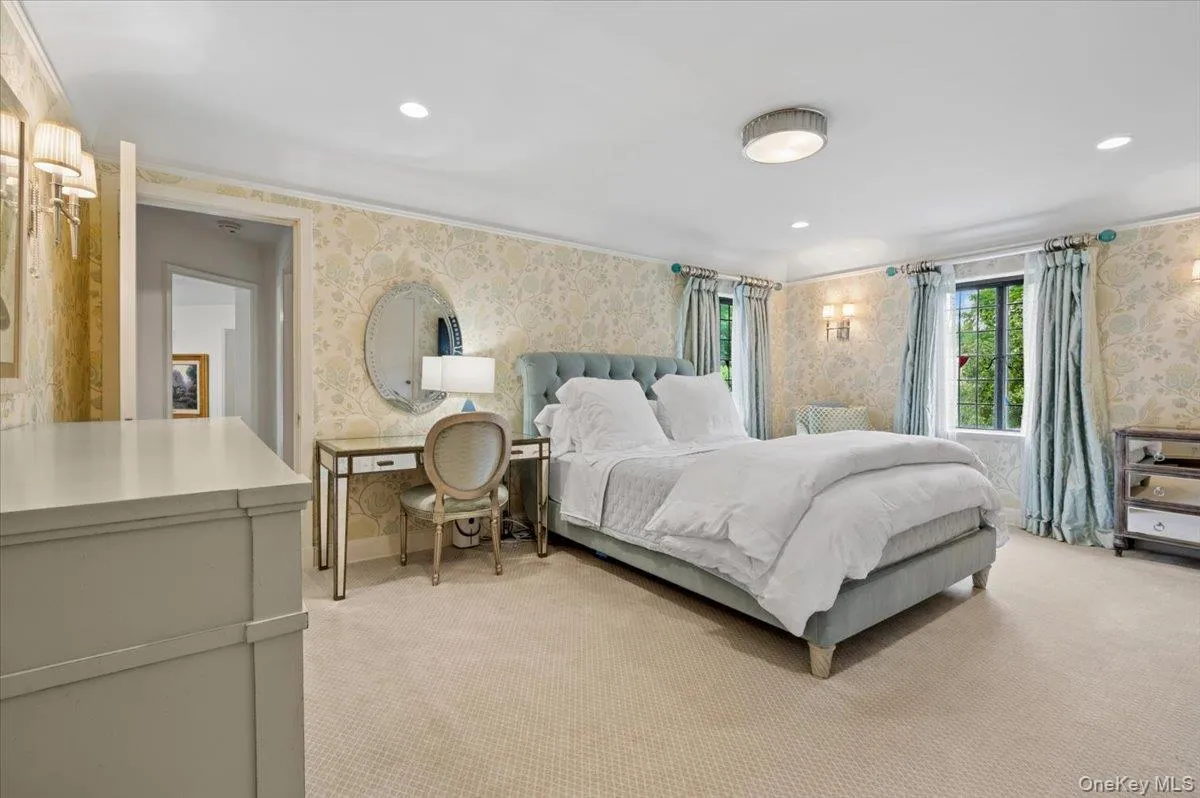 263 Corona Avenue, Pelham, NY, 6 Bedrooms Bedrooms, 12 Rooms Rooms,5 BathroomsBathrooms,Residential,For Rent,Corona,0,999933 263 Corona Avenue, Pelham, NY, 6 Bedrooms Bedrooms, 12 Rooms Rooms,5 BathroomsBathrooms,Residential,For Rent,Corona,0,999933