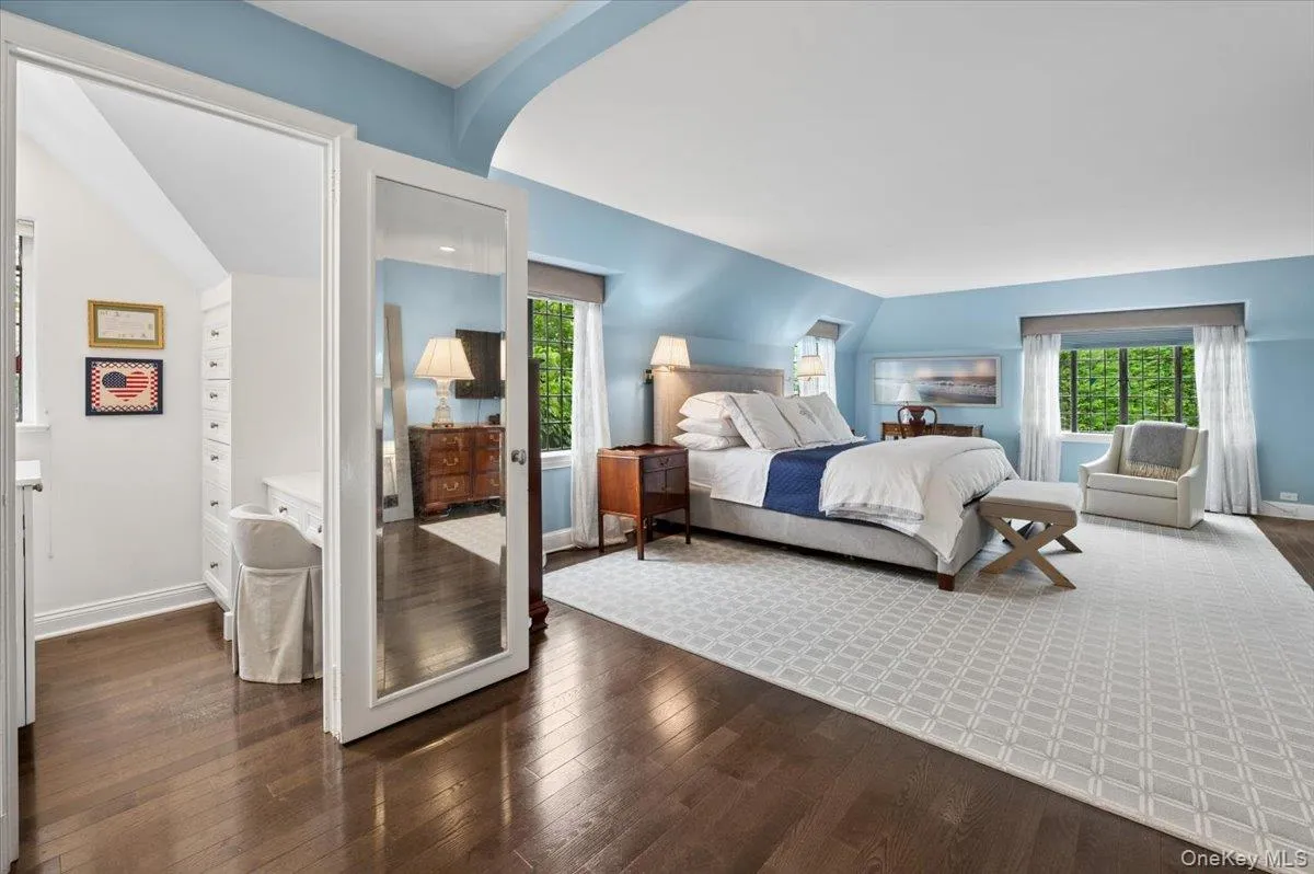 263 Corona Avenue, Pelham, NY, 6 Bedrooms Bedrooms, 12 Rooms Rooms,5 BathroomsBathrooms,Residential,For Rent,Corona,0,999933 263 Corona Avenue, Pelham, NY, 6 Bedrooms Bedrooms, 12 Rooms Rooms,5 BathroomsBathrooms,Residential,For Rent,Corona,0,999933